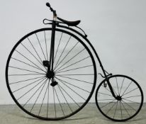 AN ANTIQUE PENNY FARTHING / HIGH WHEEL BICYCLE, HEIGHT 147CM, FRONT WHEEL RIM 119CM.