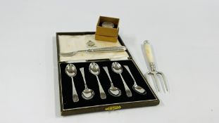 A SET OF SIX CASE SILVER EGG SPOONS ALONG WITH AN ANTIQUE SILVER FORK AND A FURTHER PICKLE FORK