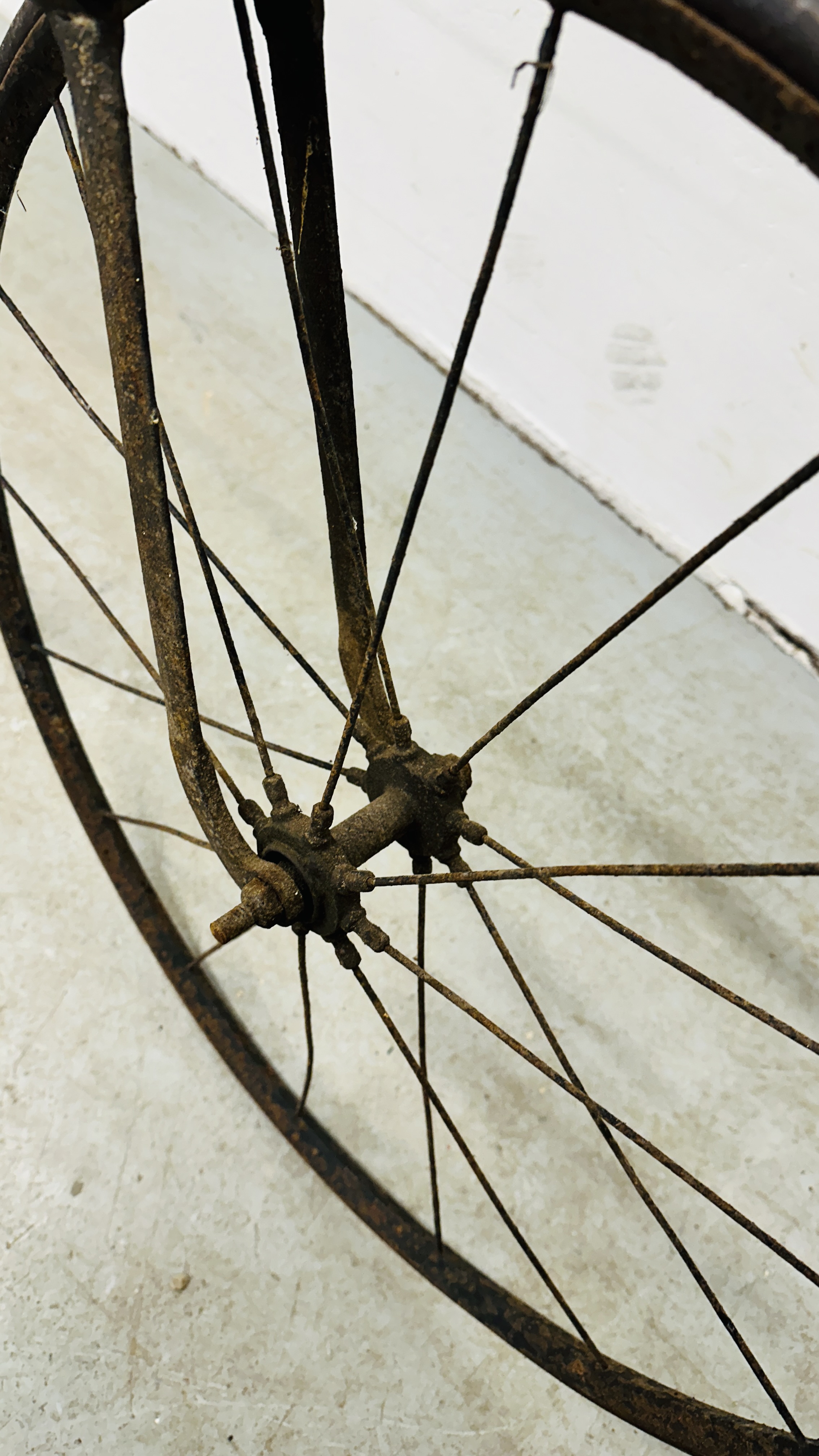AN ANTIQUE PENNY FARTHING / HIGH WHEEL BICYCLE, HEIGHT 147CM, FRONT WHEEL RIM 119CM. - Image 12 of 20