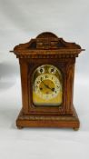 A VINTAGE OAK CASED STRIKING MANTEL CLOCK, W 31CM X D 20.5CM X H 46CM.