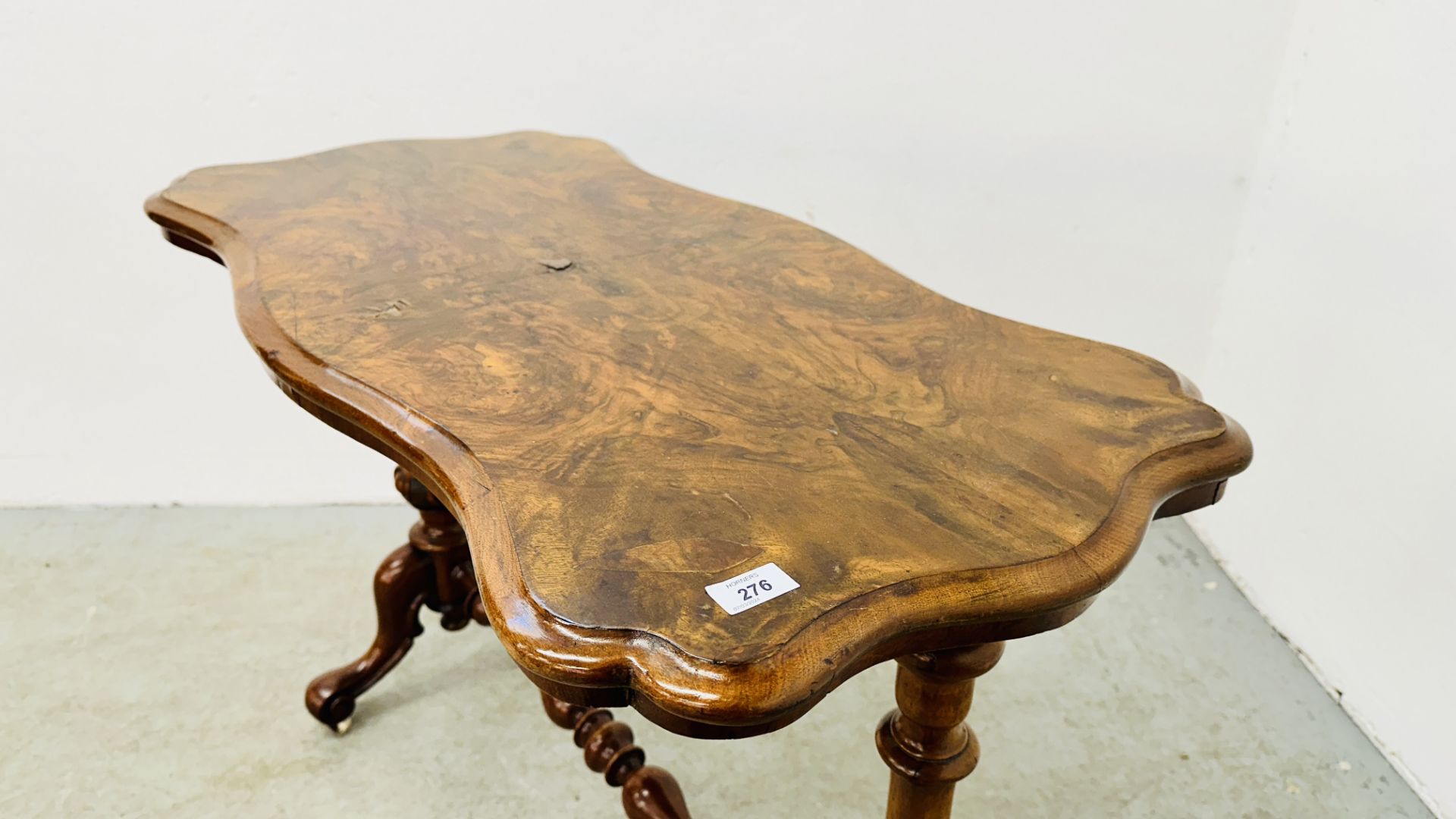 A VICTORIAN OCCASIONAL TABLE ON CASTERS W 96CM X D 50CM. - Image 12 of 12