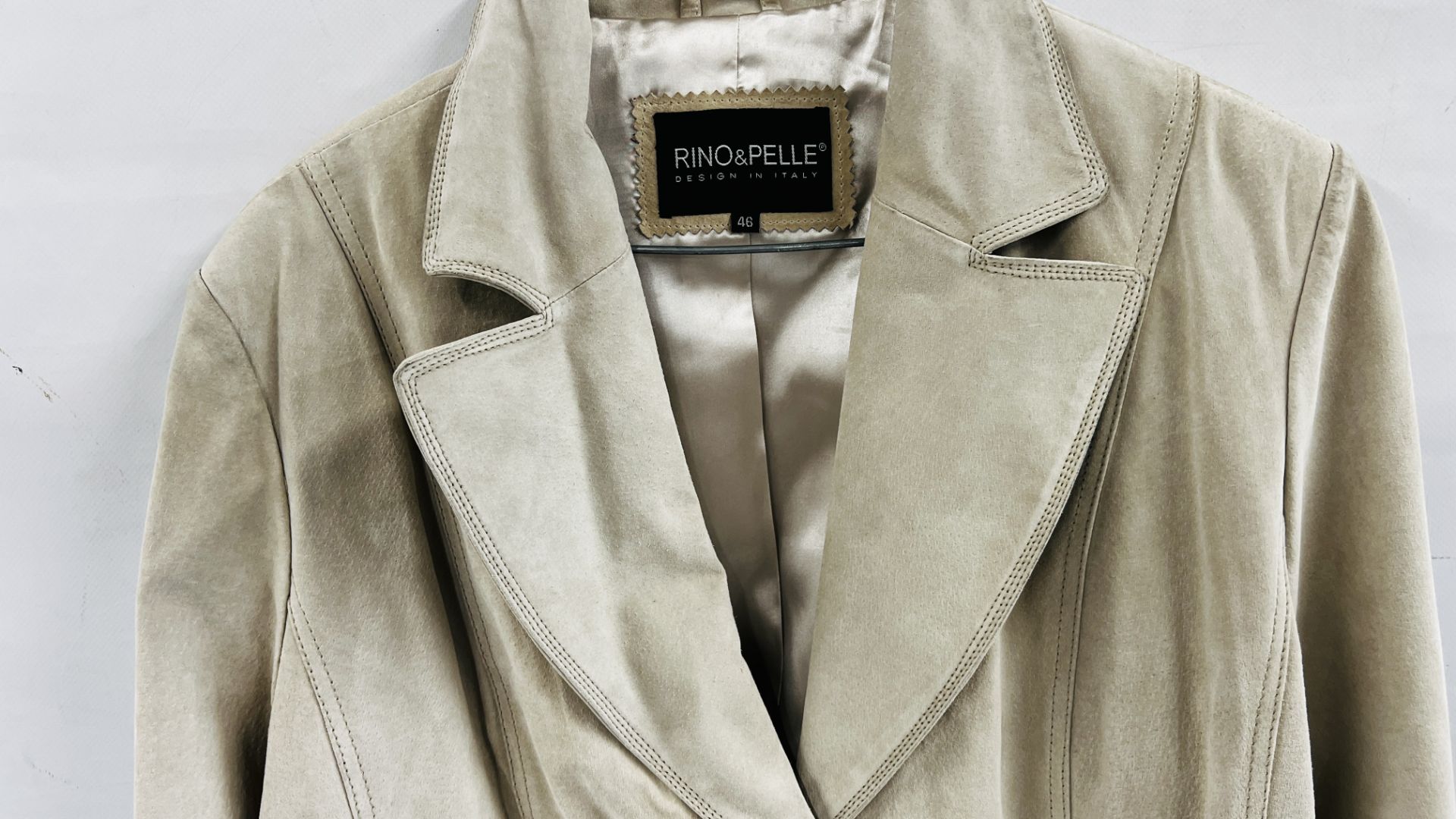 ITALIAN DESIGNER 'RHINO & PELLE' LADIES JACKET. - Image 3 of 9