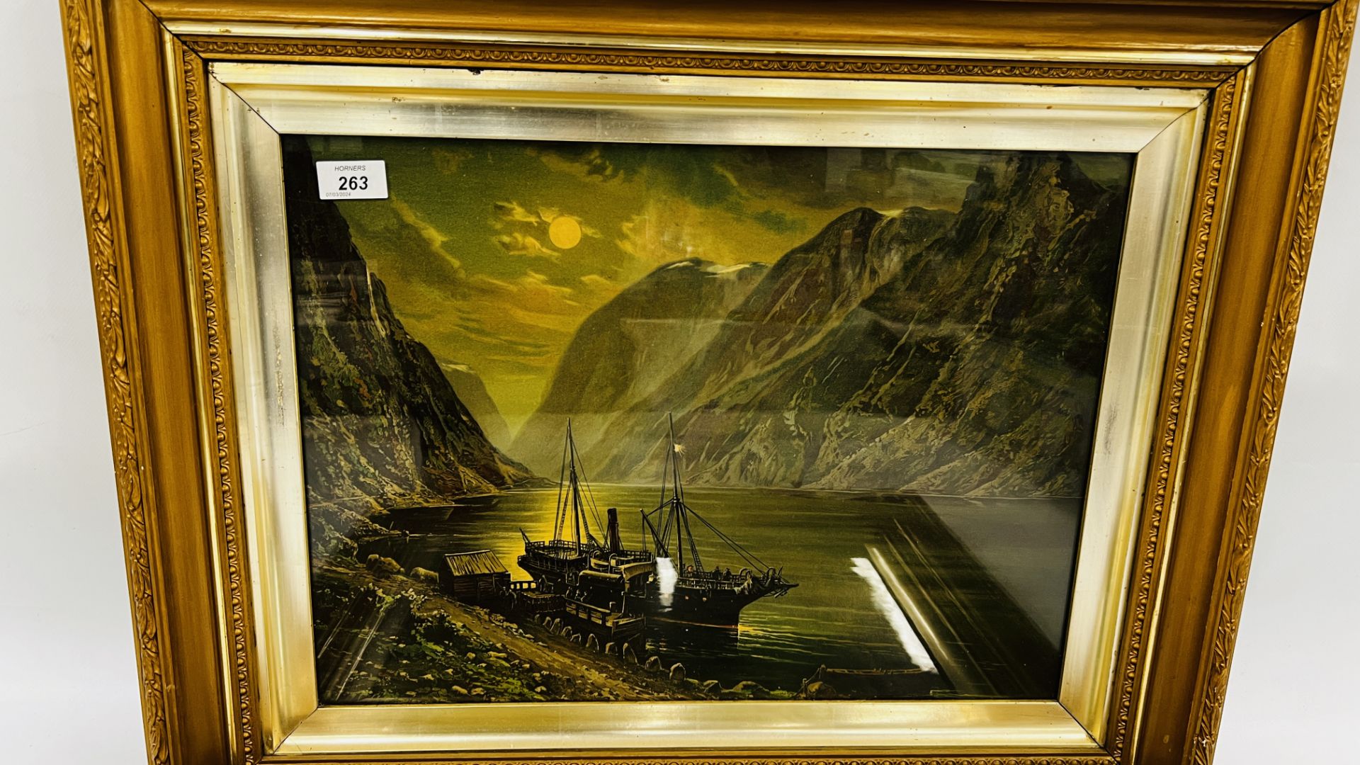A PAIR OF ORNATE GILT FRAMED PRINTS DEPICTING CONTINENTAL SEA SCAPES. - Image 2 of 12