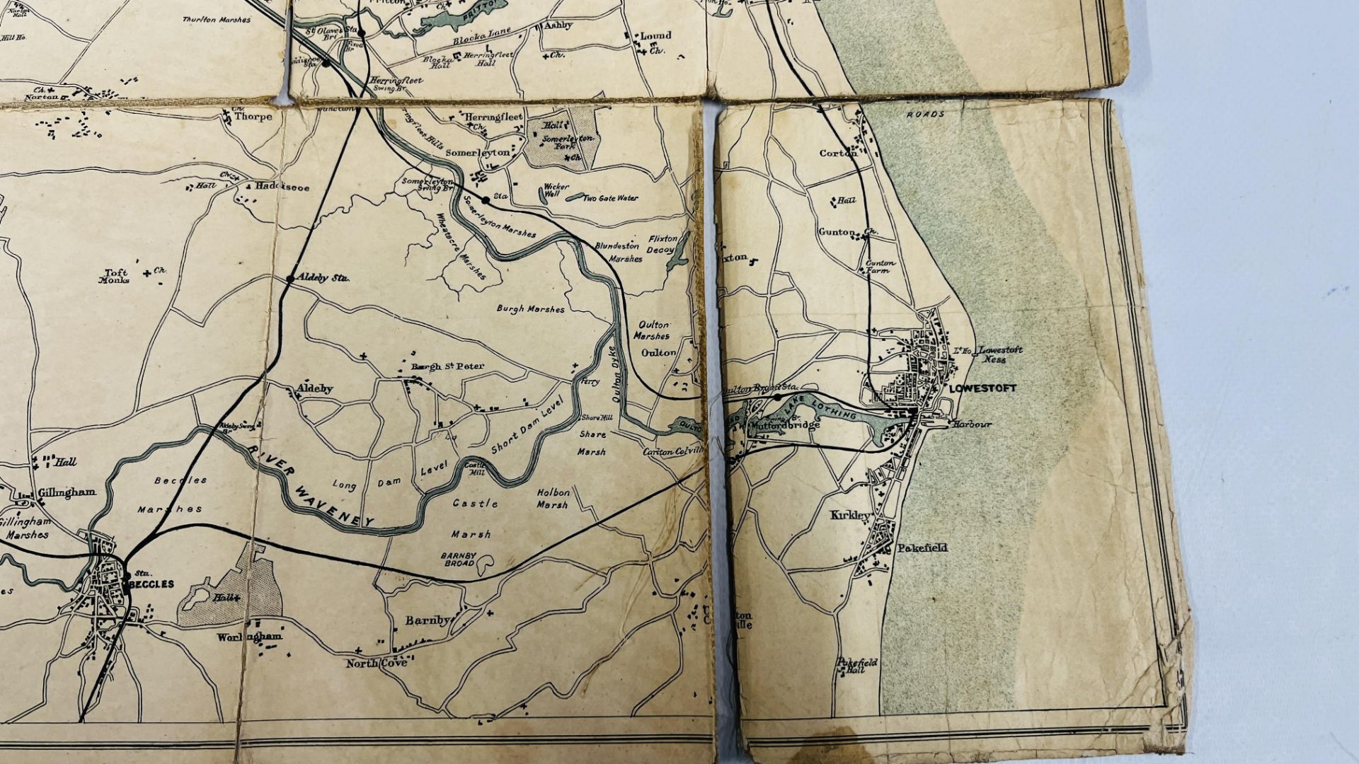 A VINTAGE MAP MARKED "JARROLDS" MAP OF THE RIVERS AND BROADS OF NORFOLK AND SUFFOLK MOUNTED ON A - Image 13 of 17
