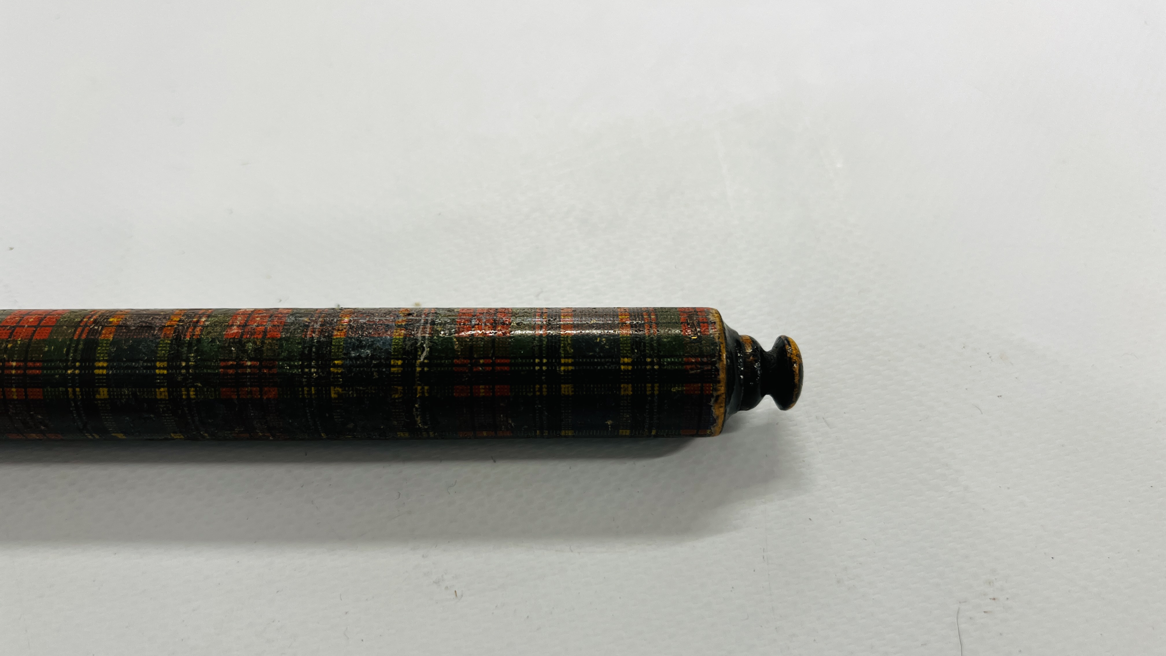 TWO PIECES OF VINTAGE TARTAN WARE TO INCLUDE A RULE AND A TAPE MEASURE. - Image 6 of 6