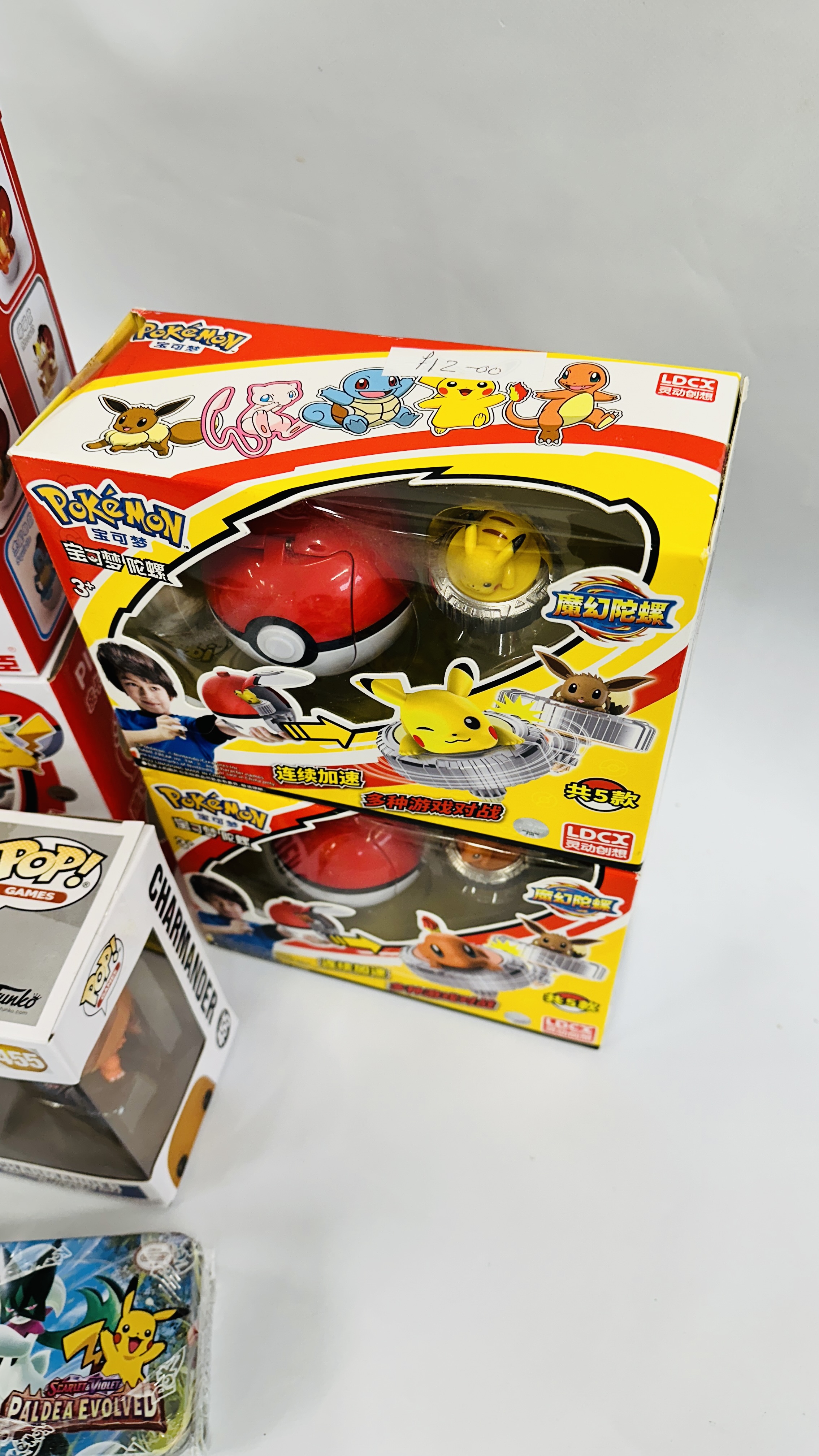 6 BOXED POKEMON TOYS ALONG WITH 2 AS NEW PACKS OF POKEMON CARDS. - Image 6 of 7