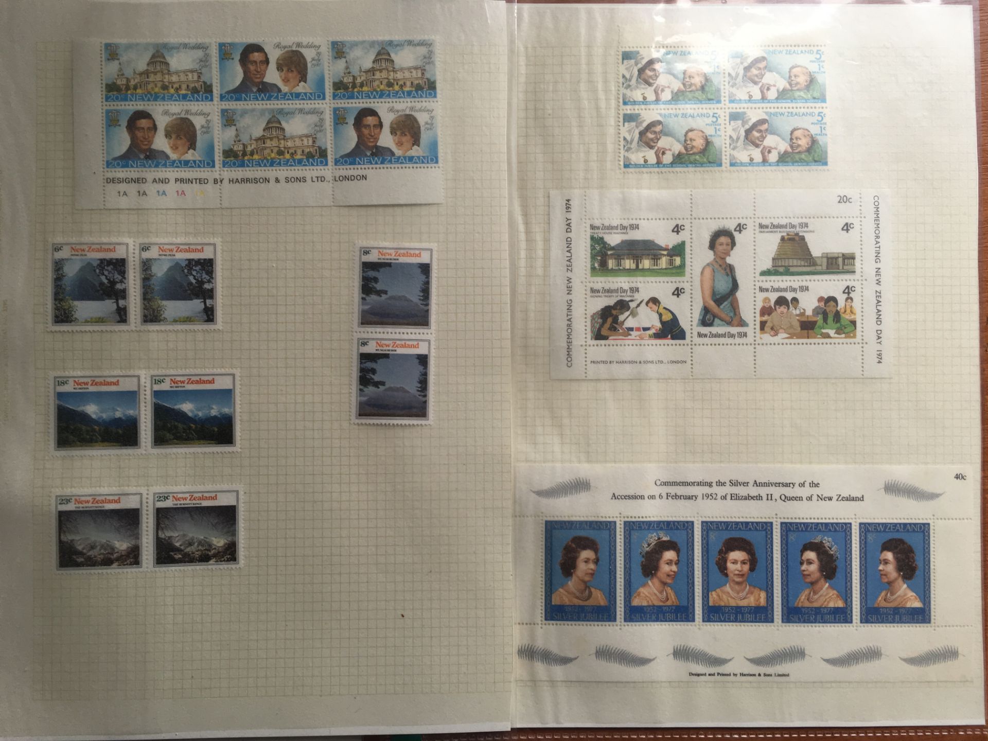 STAMPS: SMALL BOX LOOSE IN ENVELOPES, NEW ZEALAND HEALTH MINISHEETS ON LEAVES ETC. - Image 6 of 6