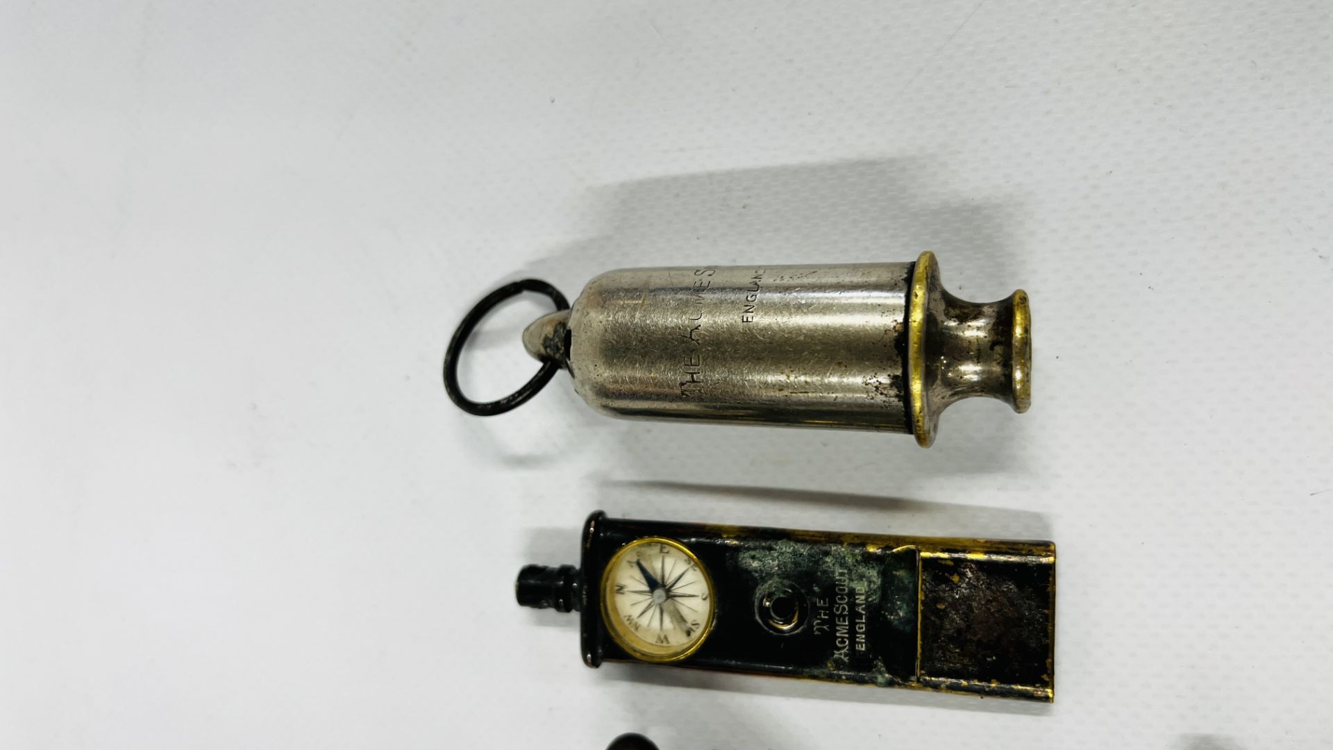 A COLLECTION OF 5 VINTAGE WHISTLES TO INCLUDE 189890'S LIVERPOOL POLICE BEAUFORT WHISTLE, - Image 2 of 6