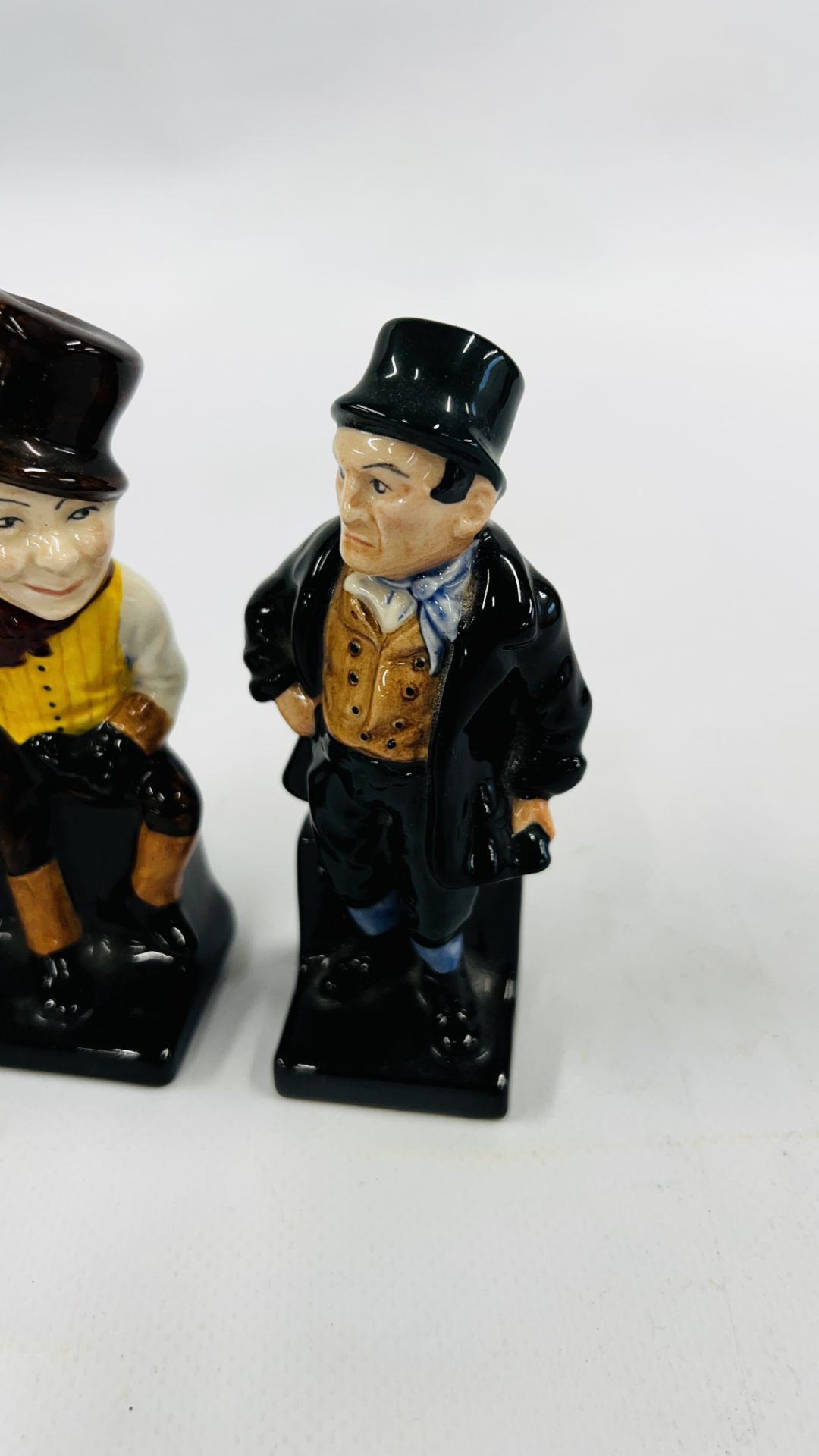 5 ROYAL DOULTON FIGURES TO INCLUDE BILL SYKES, PECKSNIFF, SAM WELLER, - Image 2 of 9