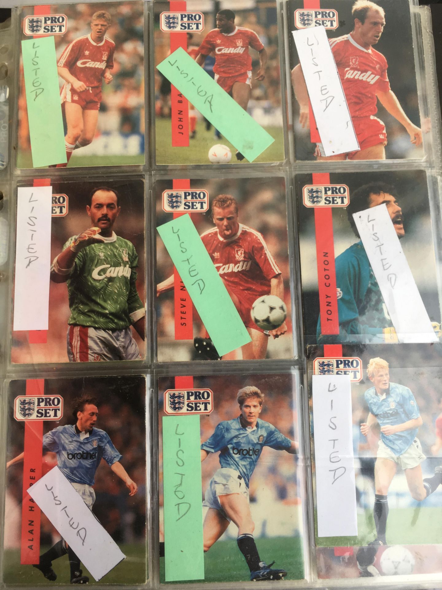 TRADING CARDS: TUB WITH VARIOUS IN ABOUT TEN FOLDERS, FOOTBALL WITH TOPPS MATCH ATTAX, PRO-SET, - Image 11 of 21
