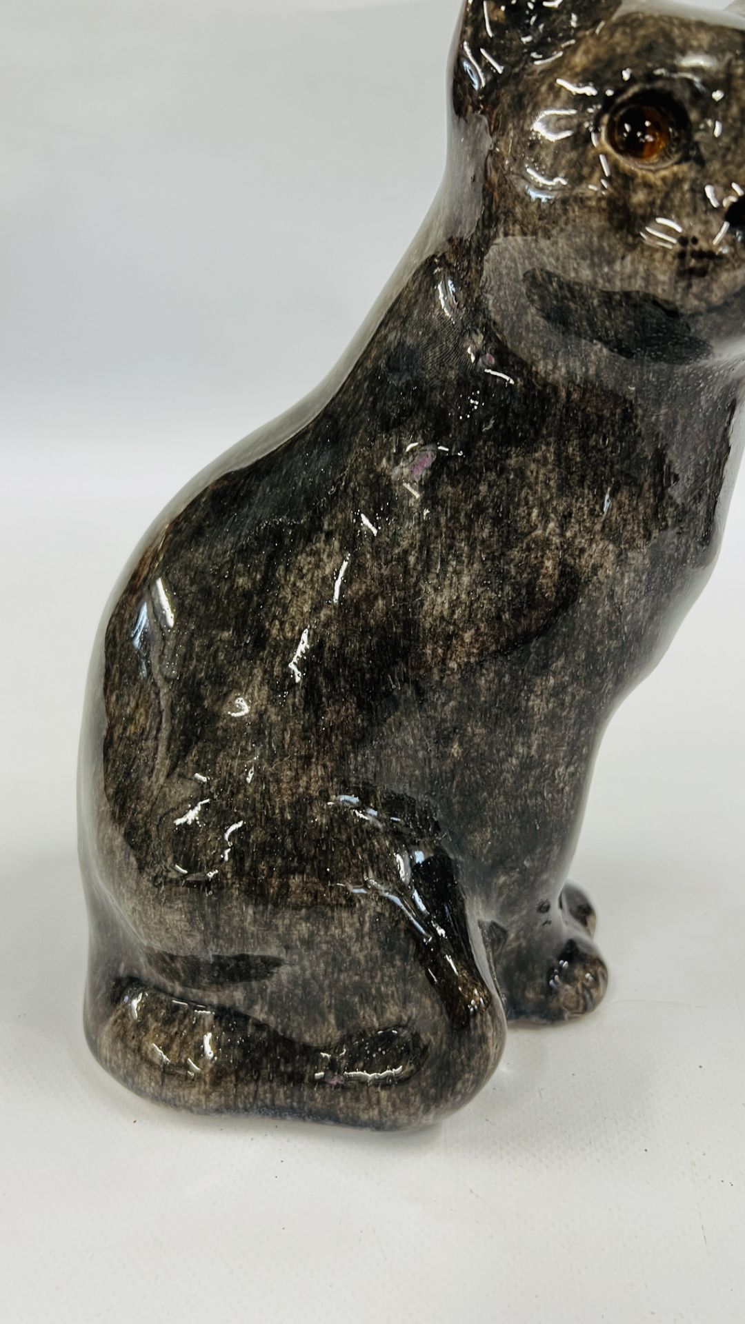 A HANDCRAFTED WINSTANLEY NO.4 SEATED CAT FIGURE - HEIGHT 24CM. - Image 3 of 6