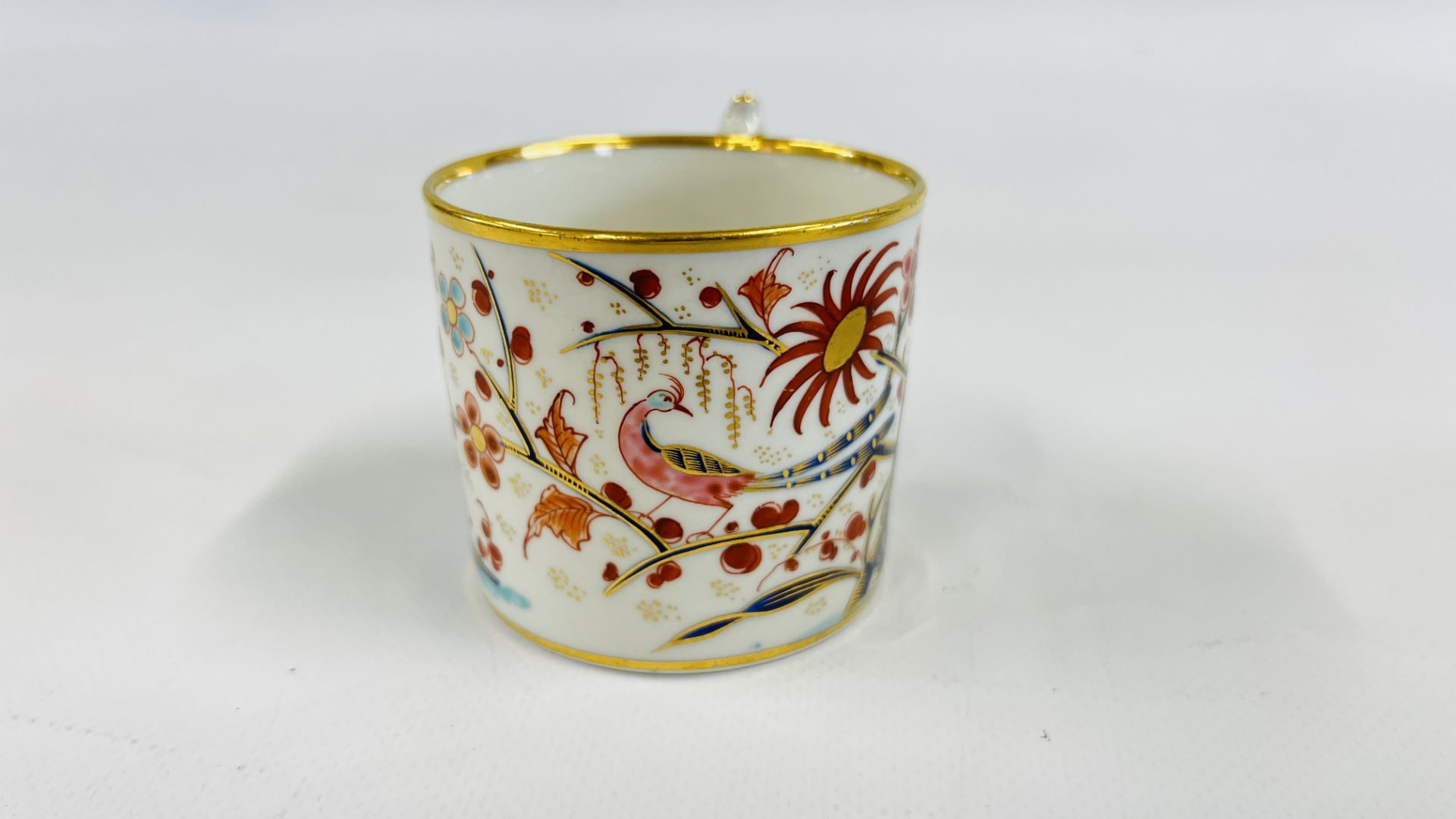 A FLIGHT BARR AND BARR WORCESTER PORCELAIN TEA CUP, - Image 18 of 38