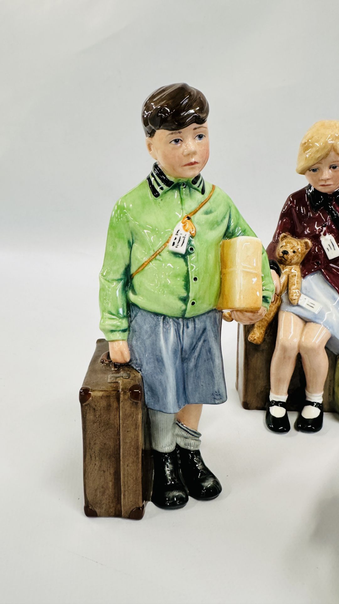 GROUP OF 4 ROYAL DOULTON EVACUEES FIGURES INCLUDING THE HOMECOMING, - Image 2 of 9