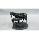 A FOUNDRY CAST IRON SCULPTURE DEPICTING A MARE AND FOAL, MARKED KACNH 1970 - L 32CM X H 30CM.