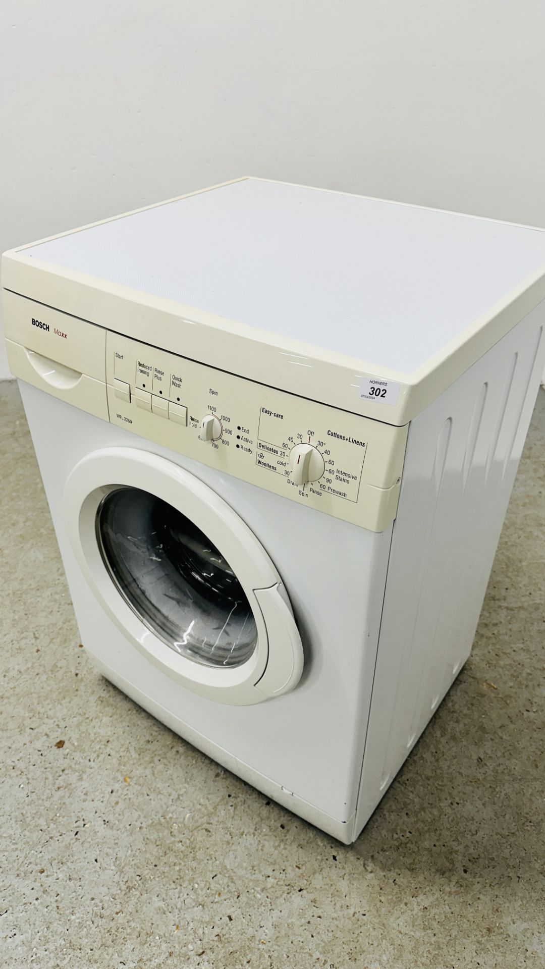 BOSCH MAXX WASHING MACHINE MODEL WFL-2260 - SOLD AS SEEN. - Image 5 of 6
