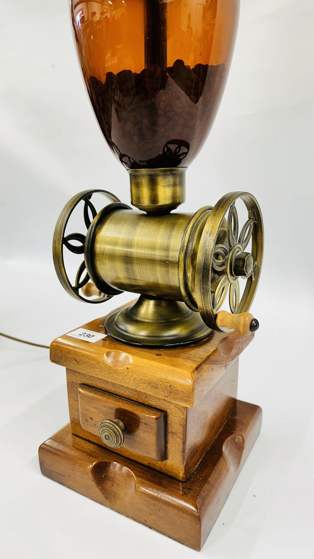 A VINTAGE NOVELTY CONVERTED TABLE LAMP IN THE FORM OF A COFFEE GRINDER WITH SHADE - SOLD AS SEEN. - Image 3 of 5