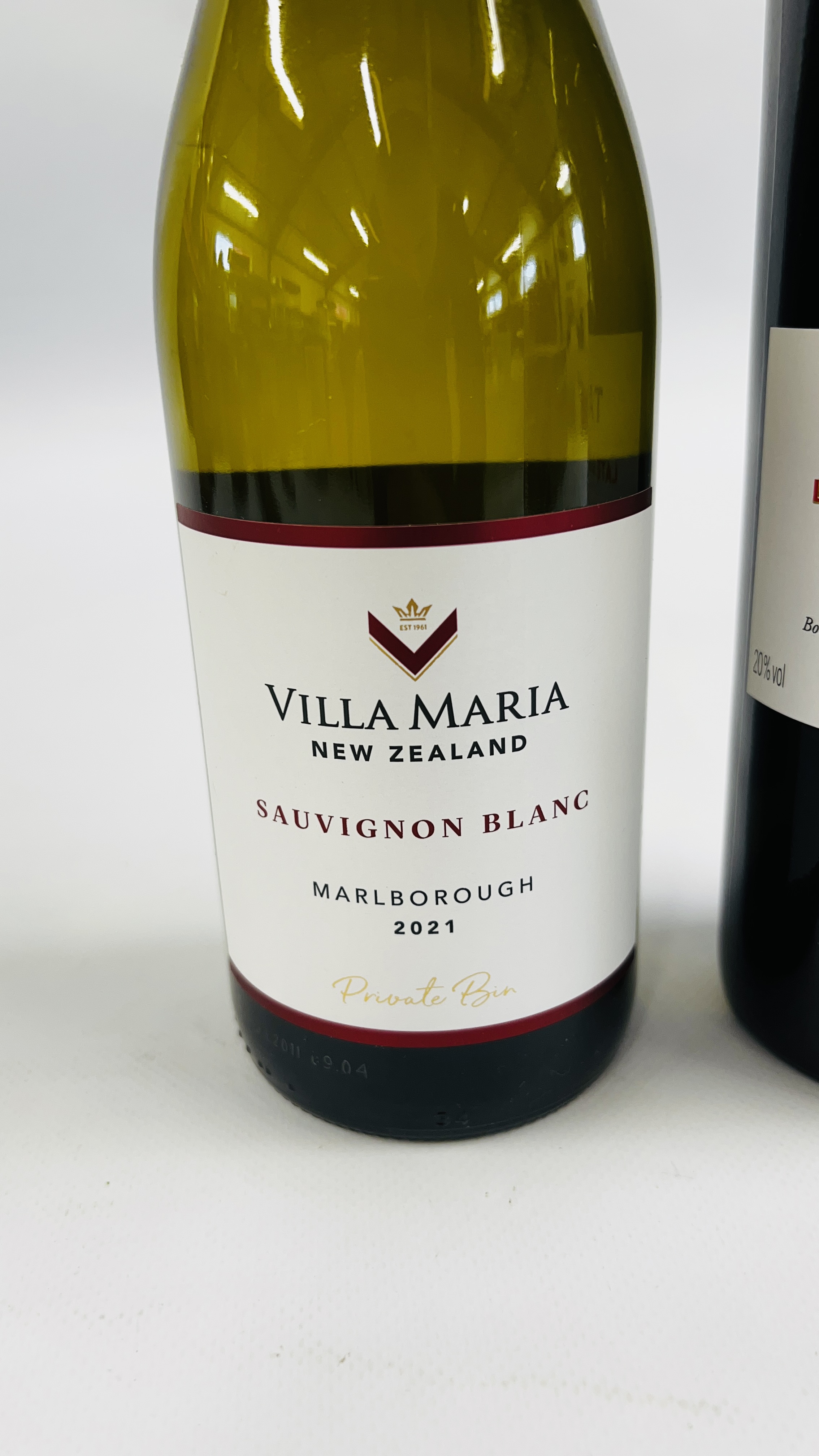 75CL BOTTLE OF "TAYLORS" LATE BOTTLED VINTAGE PORT 2017 & A BOTTLE OF VILLA MARIA NEW ZEALAND - Image 3 of 4