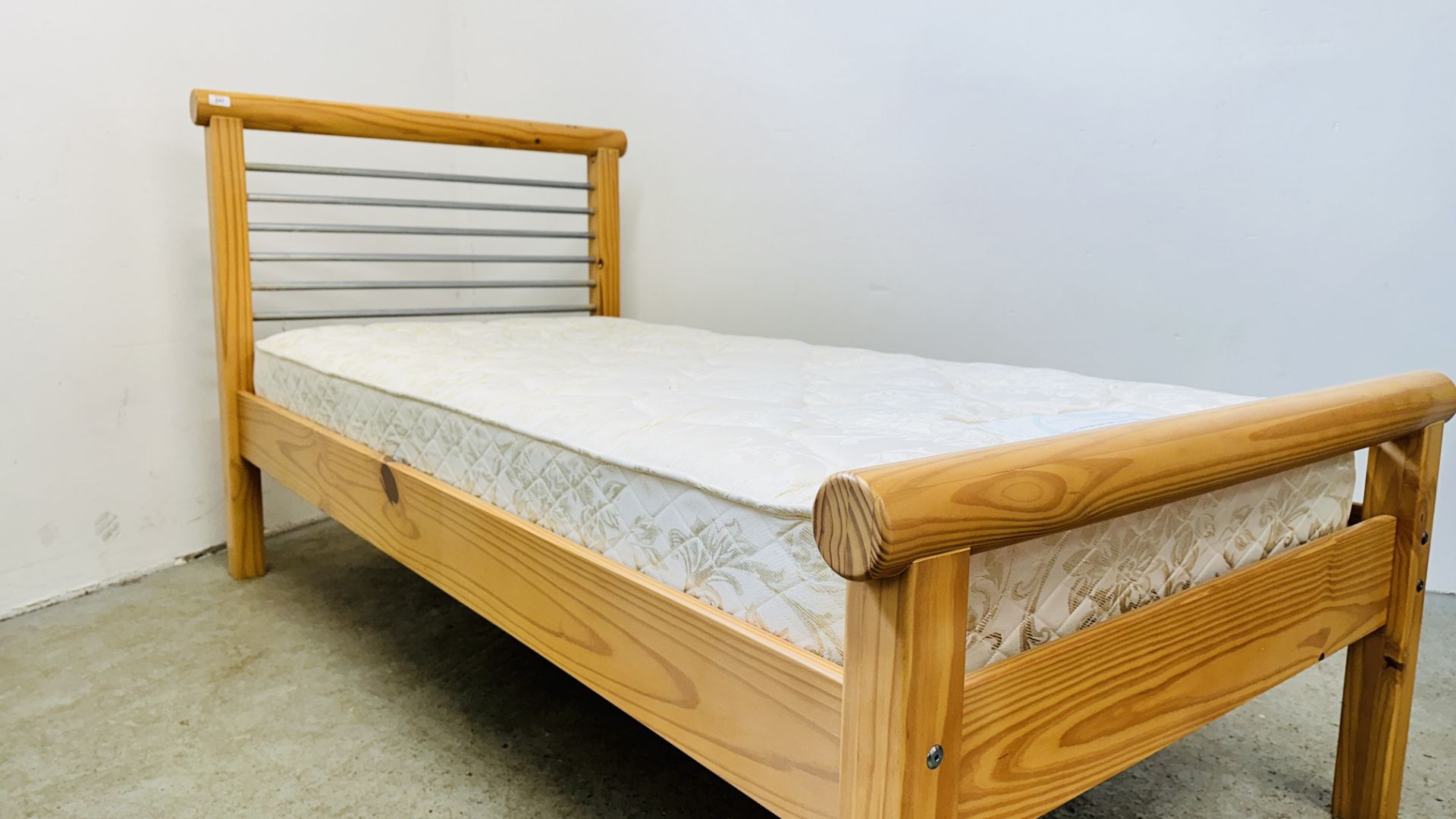 A MODERN PINE FRAMED SINGLE BED WITH STAINLESS STEEL BAR HEADBOARD COMPLETE WITH DORLUX FLEXIFORM - Image 6 of 7