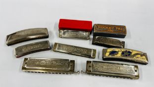 BOX OF 8 VINTAGE HARMONICAS TO INCLUDE HOHNER EXAMPLES.
