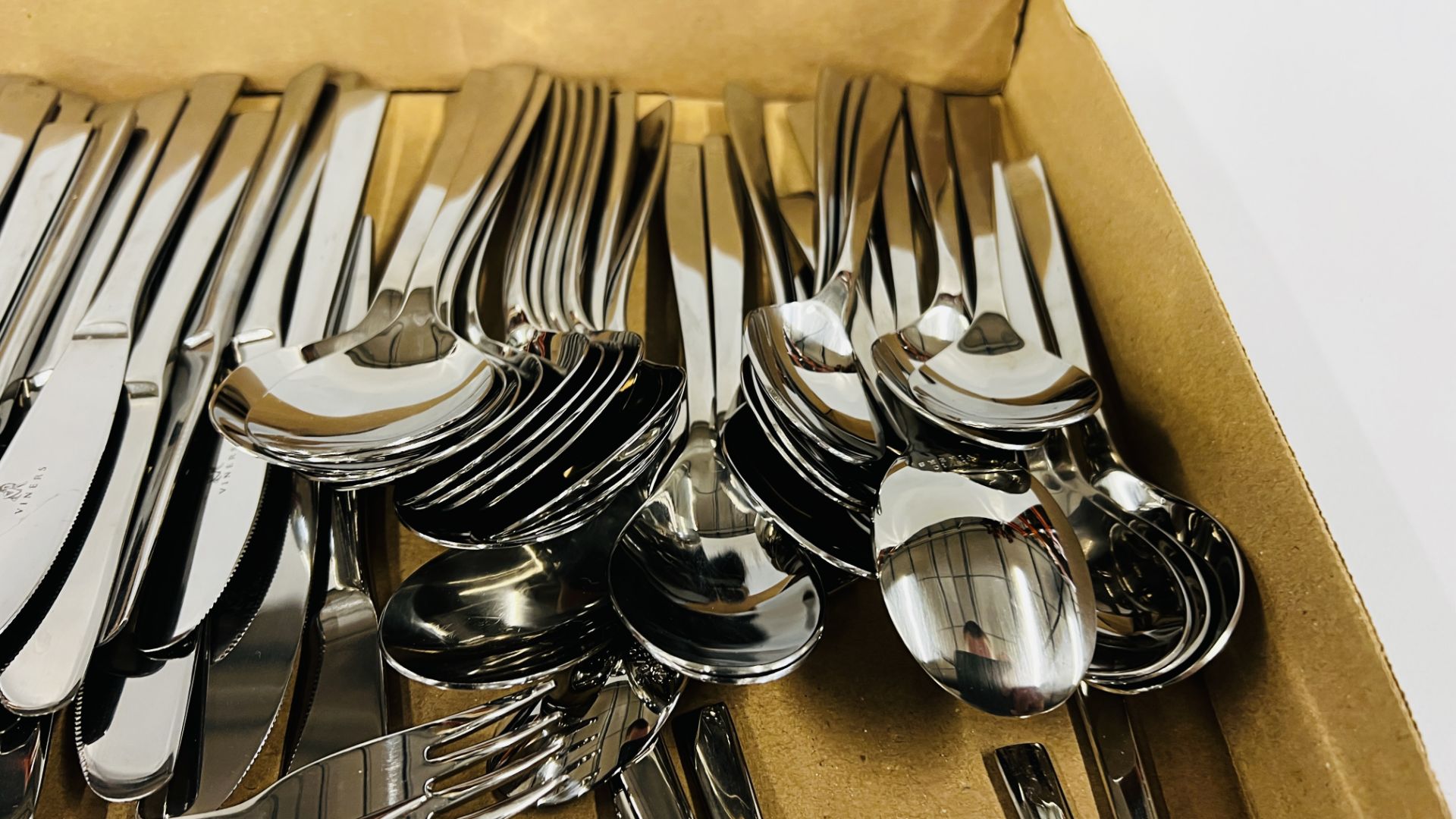 A GOOD QUANTITY OF GOOD QUALITY VINERS CUTLERY. - Image 4 of 4
