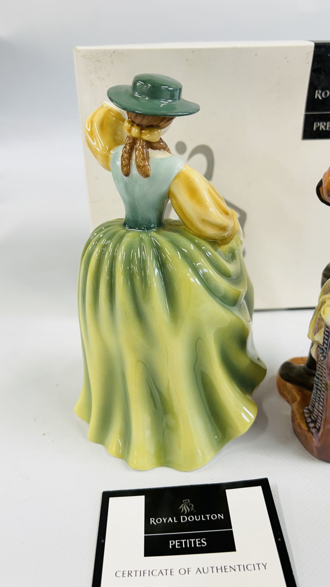 A ROYAL DOULTON FIGURINE "BUTTERCUP" HN 4805 IN ORGINAL BOX WITH CERTIFICATE, - Image 7 of 10