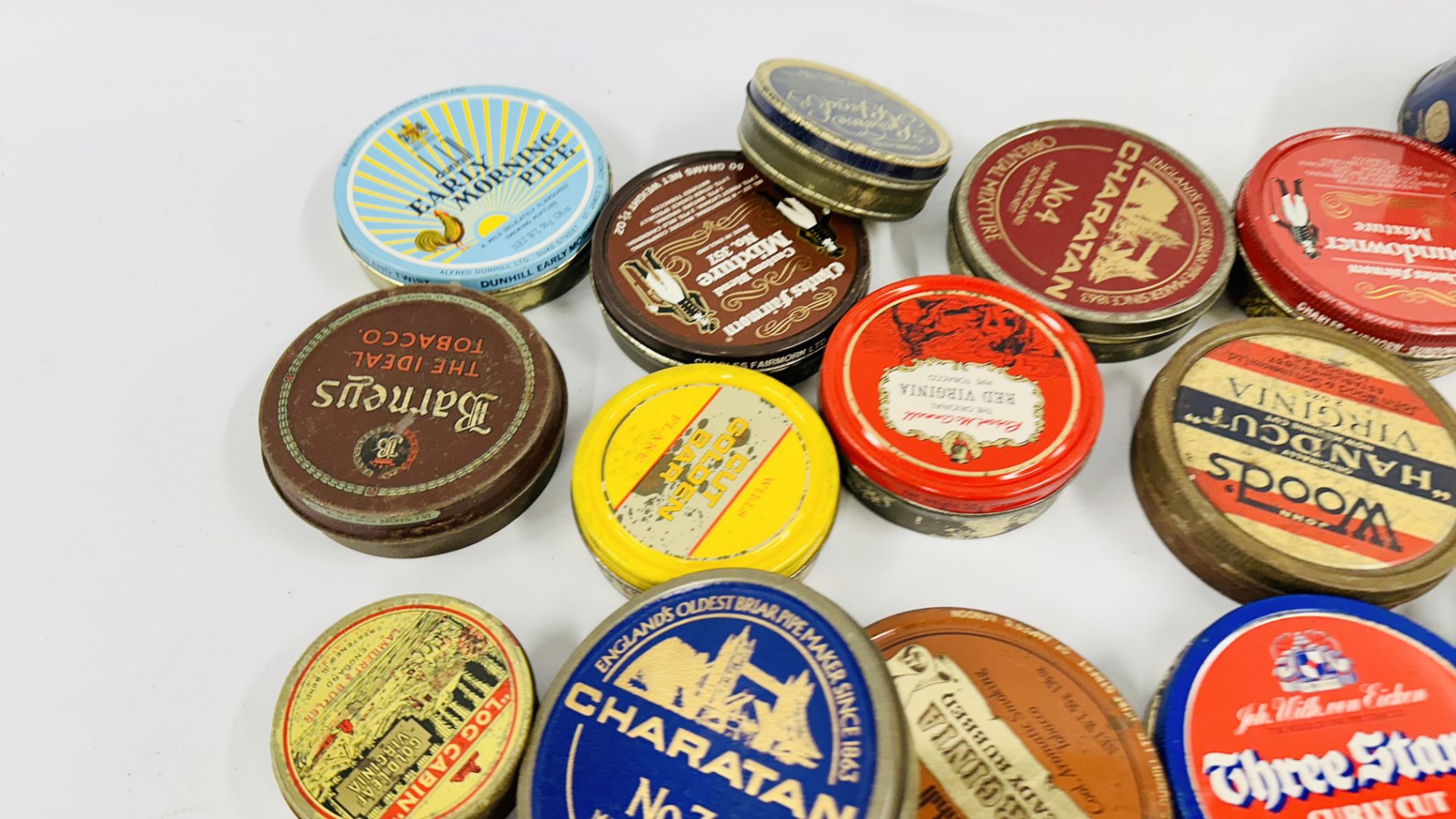 A BOX CONTAINING AN EXTENSIVE COLLECTION OF ASSORTED EMPTY VINTAGE ROUND TOBACCO TINS TO INCLUDE - Image 8 of 12
