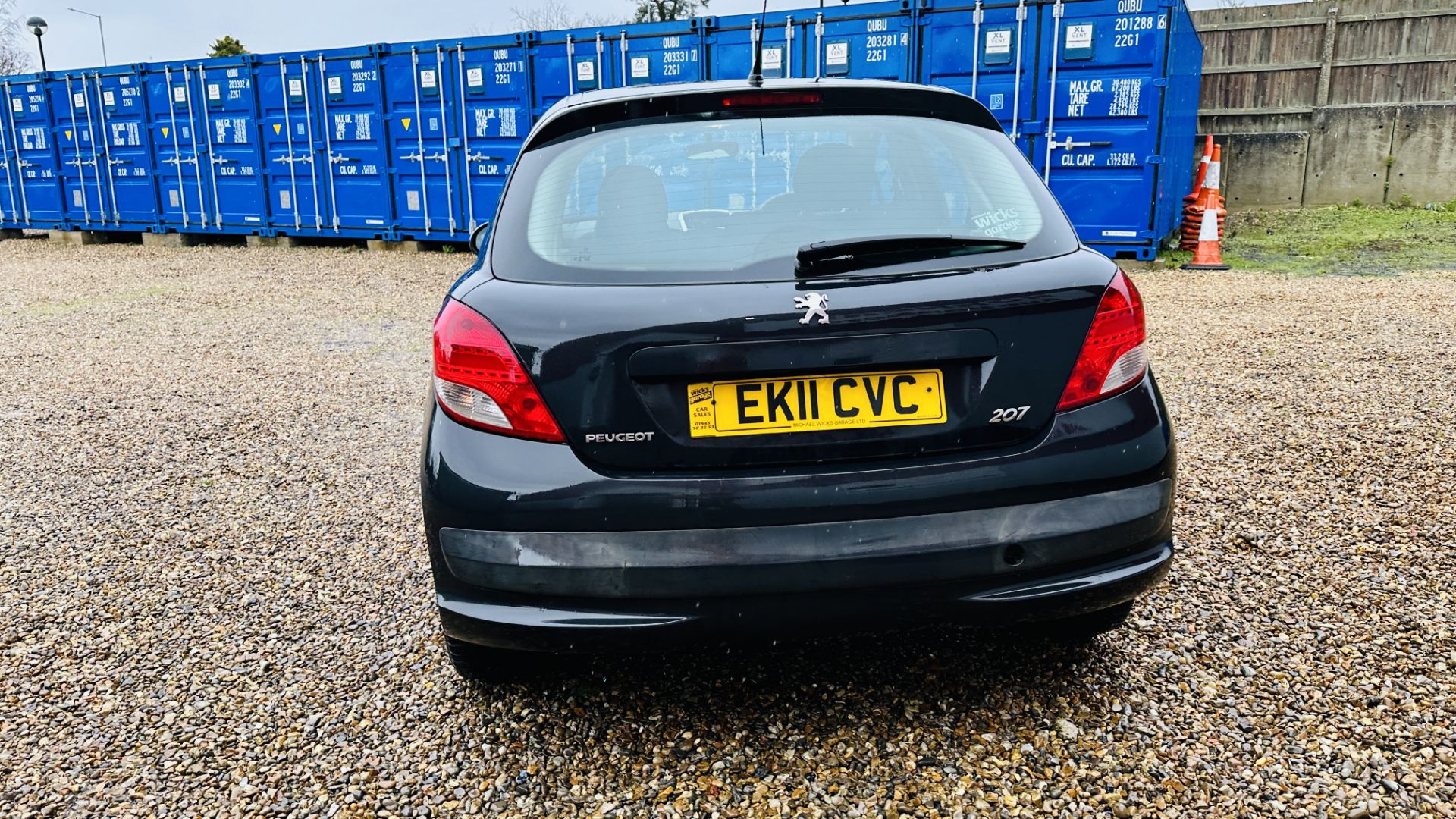 2011 PEUGEOT 207 S HDI 5 DOOR HATCHBACK. FIRST REGISTERED 29/03/2011 BLACK. - Image 9 of 20