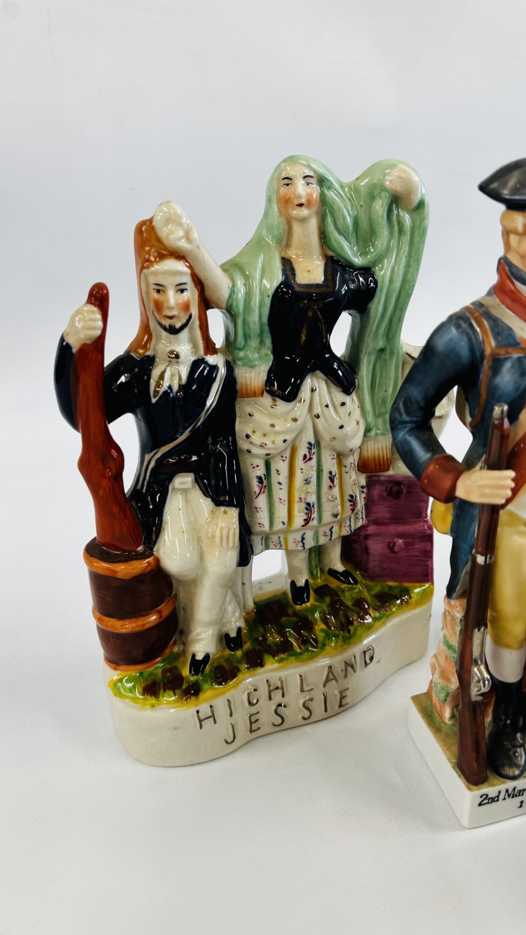 A BOX OF ASSORTED ORNAMENTS TO INCLUDE STAFFORDSHIRE STYLE FLAT BACKS, - Image 9 of 14