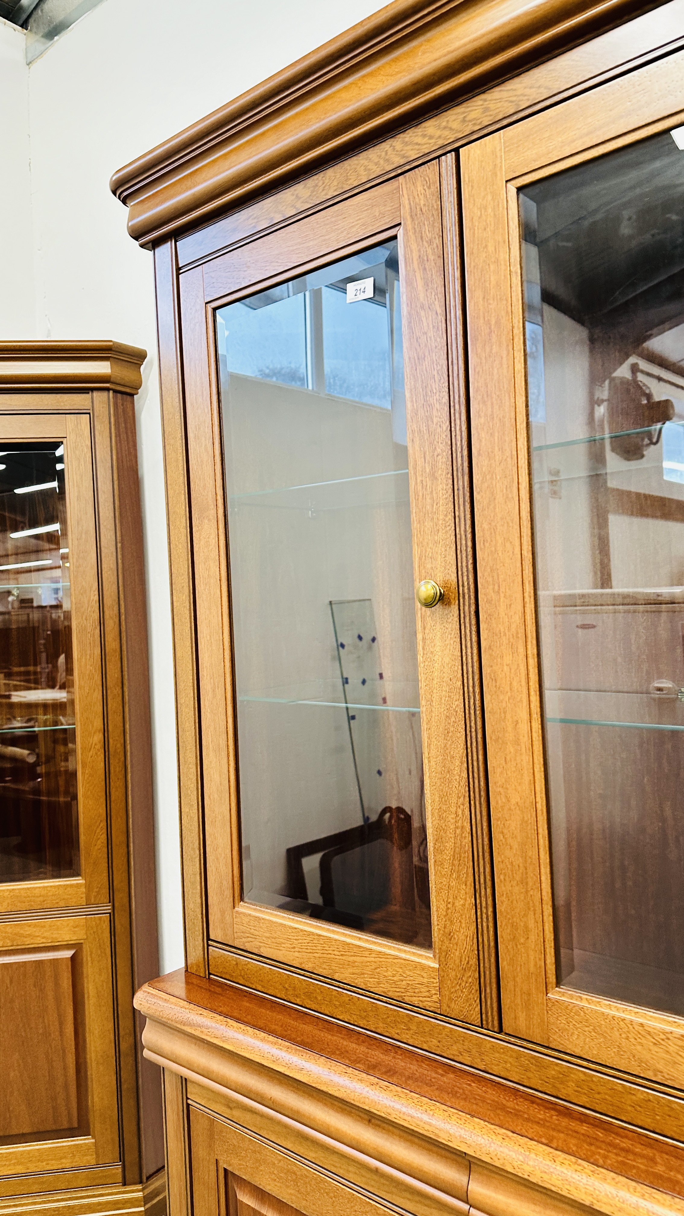 A GOOD QUALITY G PLAN CHERRY WOOD FINISH SIDEBOARD WITH SHELVED GLAZED TOP, - Image 7 of 21