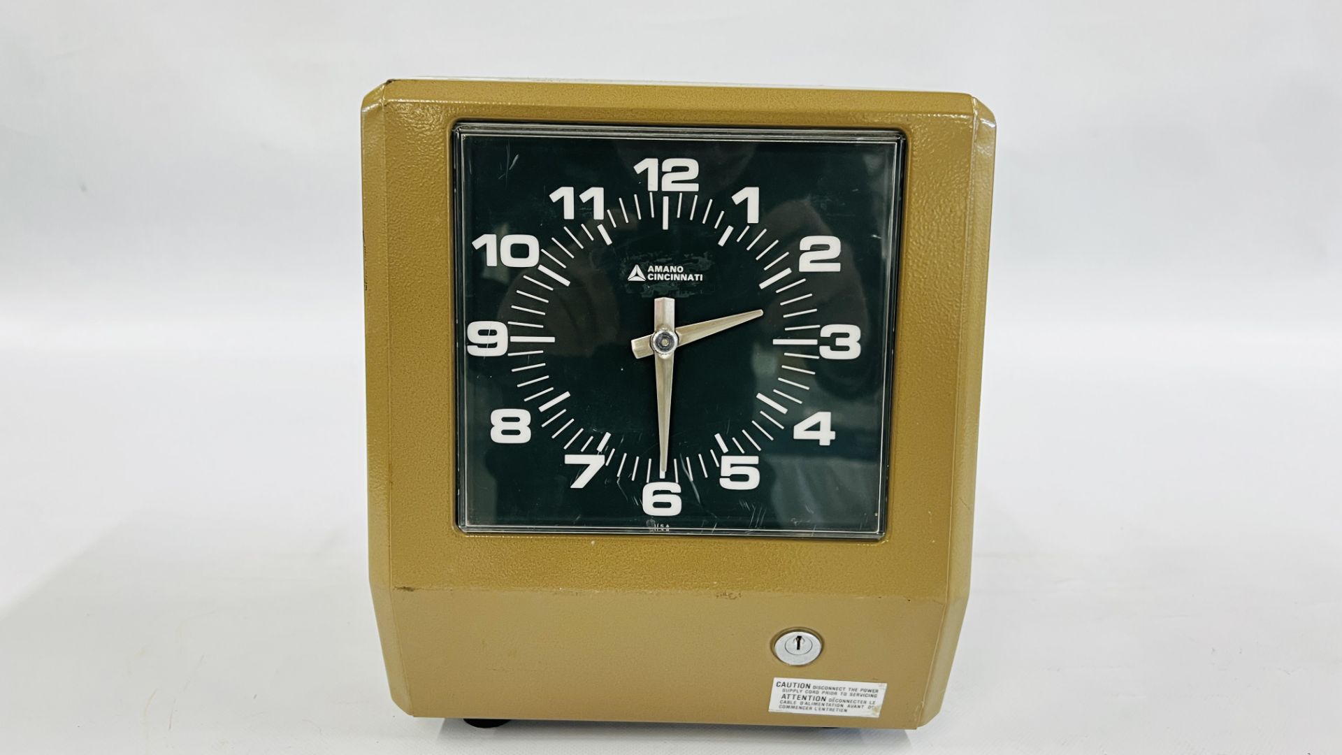 VINTAGE AMANO CINCINNATI CLOCKING IN MACHINE - COLLECTORS ITEM ONLY - SOLD AS SEEN.