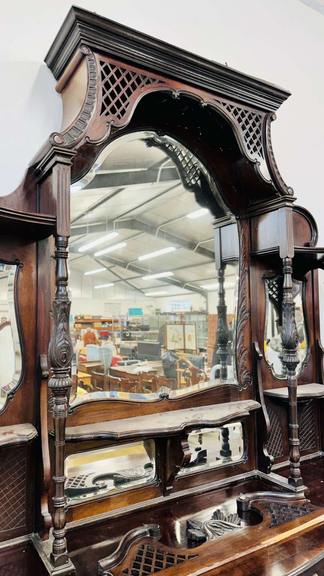 AN ORNATE VICTORIAN MAHOGANY MIRROR BACK DRESSER A/F CONDITION, W 138CM X D 40CM X H 232CM. - Bild 5 aus 15