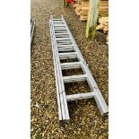 ALUMINIUM 33 RUNG 3 SECTION EXTENSION LADDER