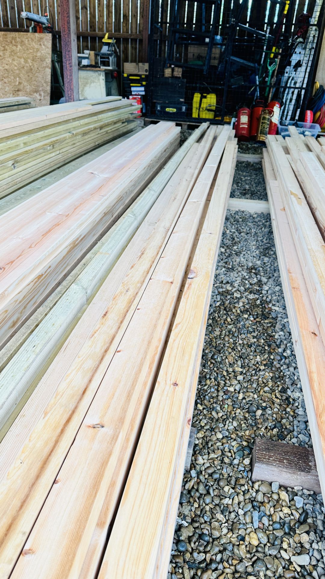 26 X 70MM X 35MM PLANED TIMBER, MINIMUM LENGTH APPROX 3.6 METRE, MAXIMUM APPROX LENGTH 5. - Image 4 of 4