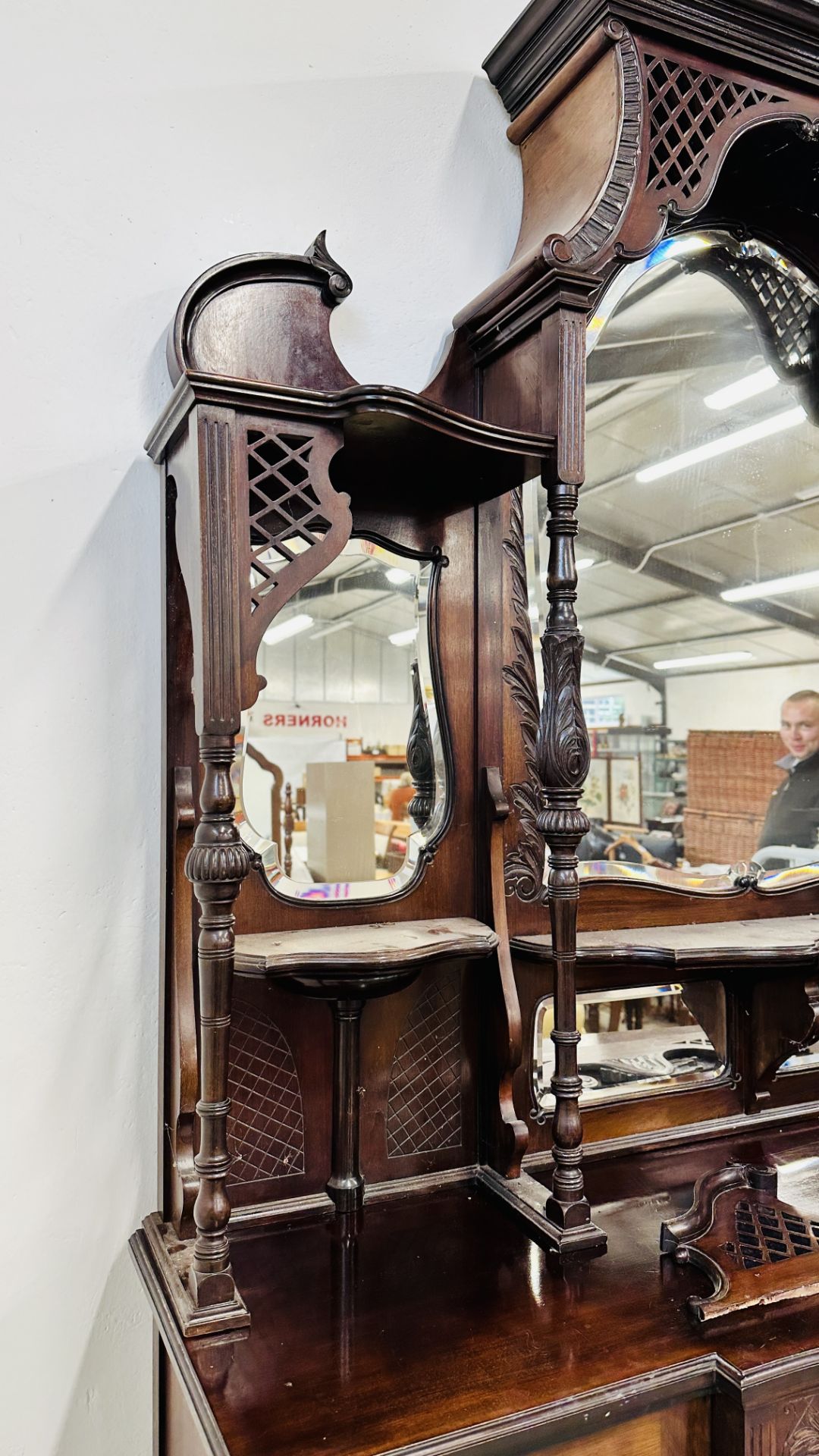 AN ORNATE VICTORIAN MAHOGANY MIRROR BACK DRESSER A/F CONDITION, W 138CM X D 40CM X H 232CM. - Bild 4 aus 15