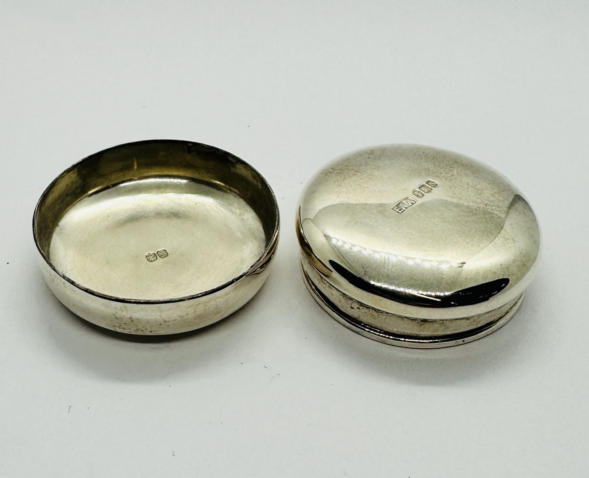 A SILVER CASED TELESCOPIC COLLAPSIBLE SHOT CUP, EDINBURGH ASSAY EAA. - Image 8 of 8