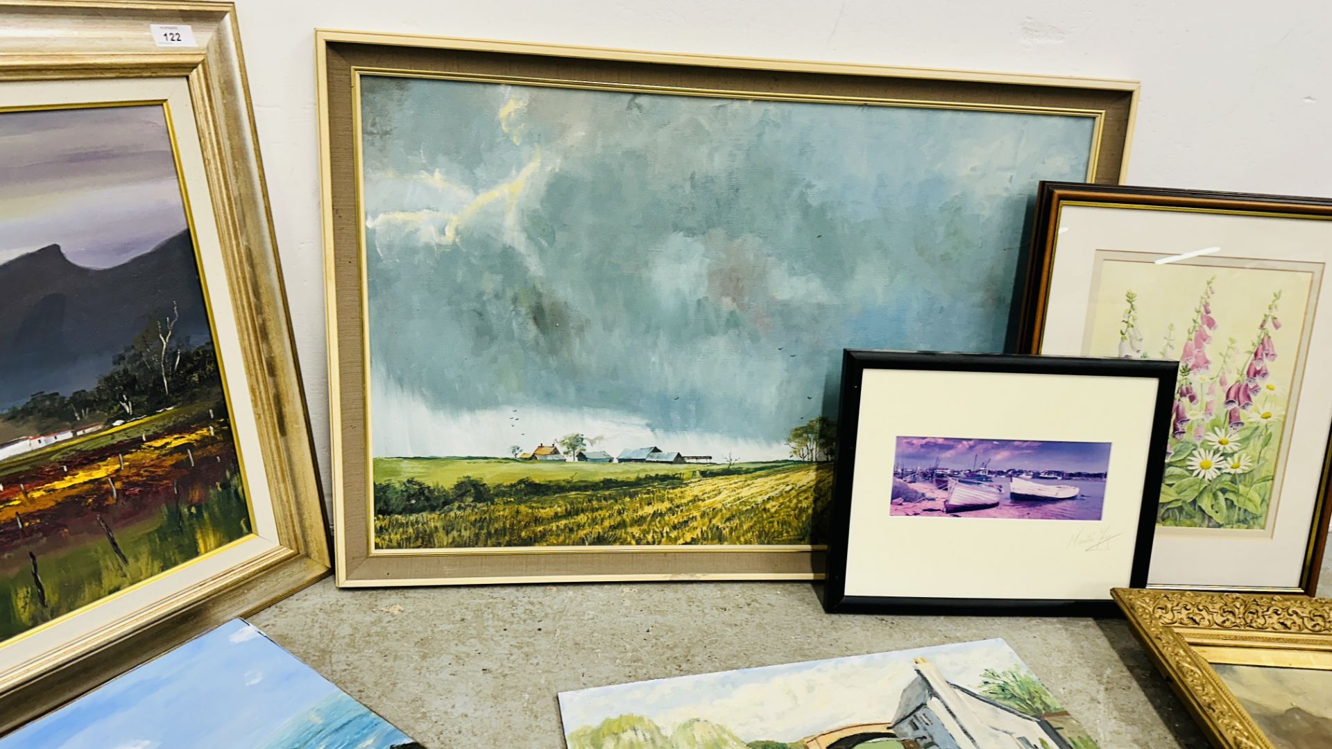 A COLLECTION OF THIRTEEN VARIOUS PRINTS PICTURES TO INCLUDE 4 X OIL ON BOARD LANDSCAPES BEARING - Image 9 of 14