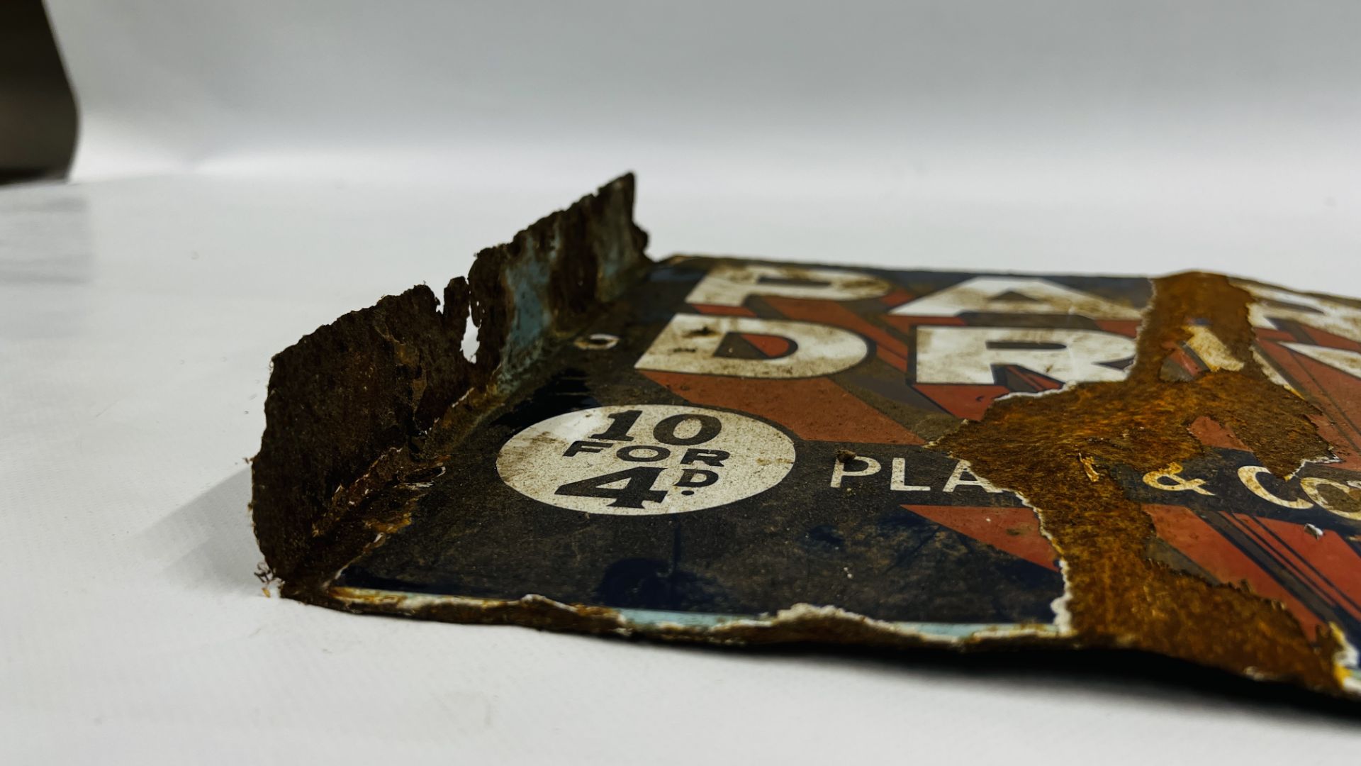 AN ORIGINAL VINTAGE DOUBLE SIDED ENAMEL SIGN "PARK DRIVE" PLAIN & CORK TIPPED (SIGNS OF EXTENSIVE - Image 9 of 13