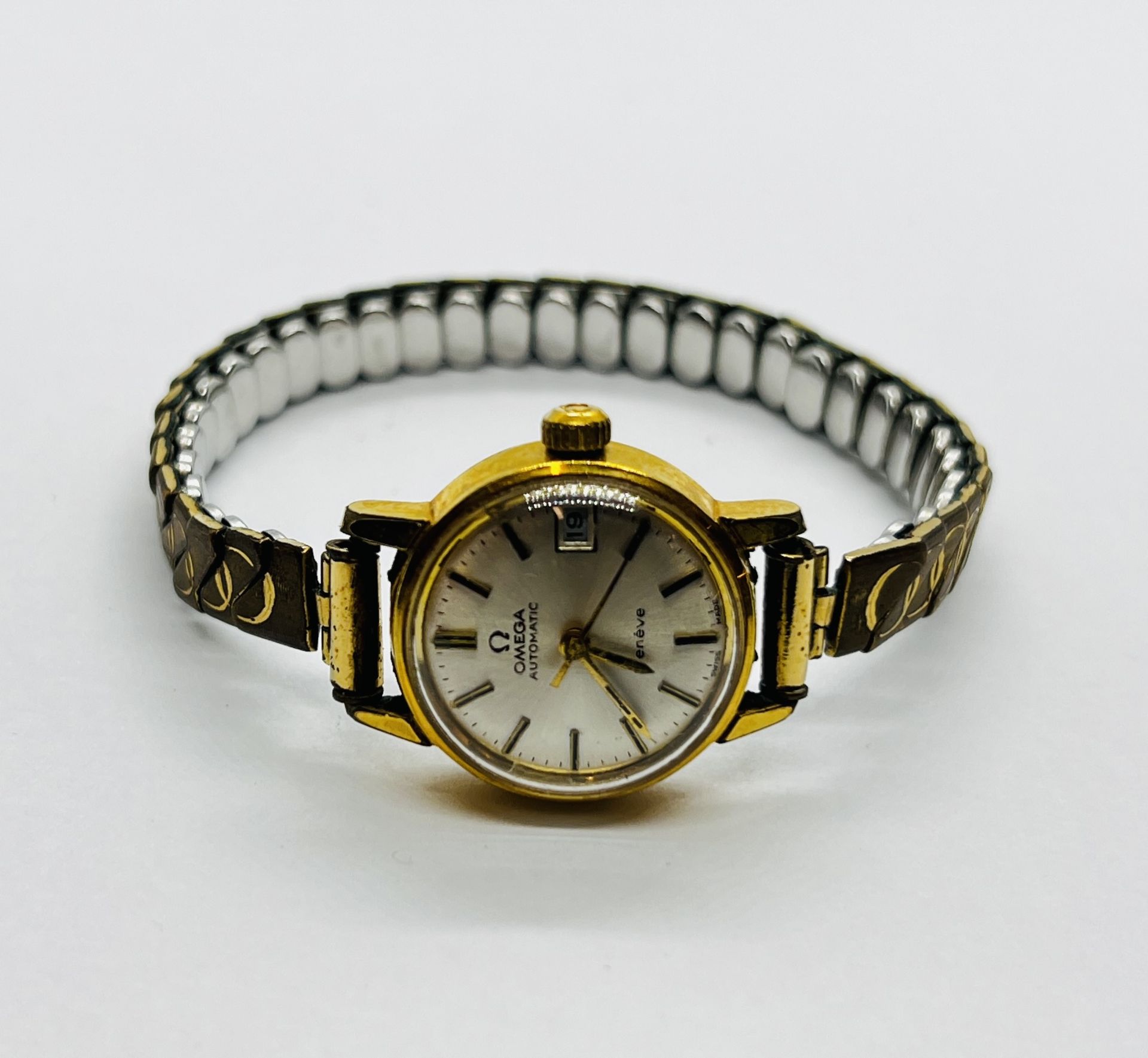 A VINTAGE WRIST WATCH MARKED OMEGA AUTOMATIC GENEVE. - Image 2 of 7