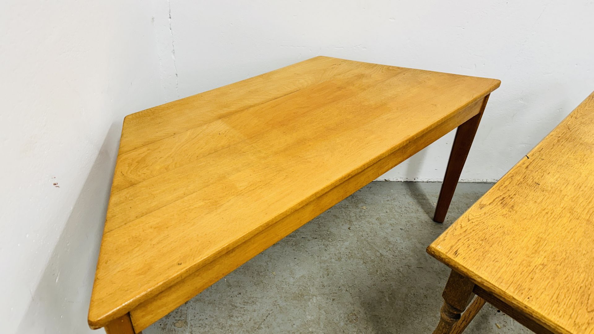 LIGHT OAK RECTANGULAR COFFEE TABLE, W 100CM X D 50CM X H 48CM + A BEECH WOOD CORNER COFFEE TABLE. - Bild 6 aus 6