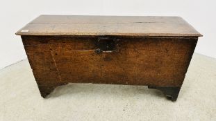 AN EARLY C18TH OAK PLANK COFFER (THE TOP SPLIT AND REPAIRED,