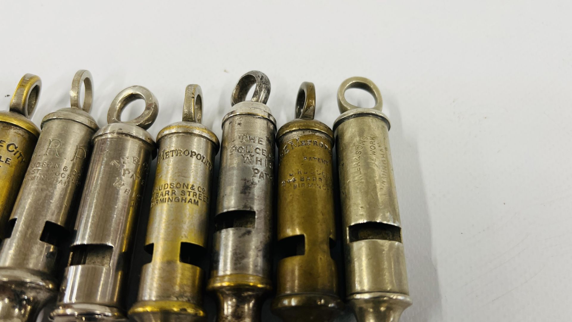 A COLLECTION OF 8 VINTAGE WHISTLES A.R.P WW2 1909-23, ACME CITY'S J. - Image 4 of 5