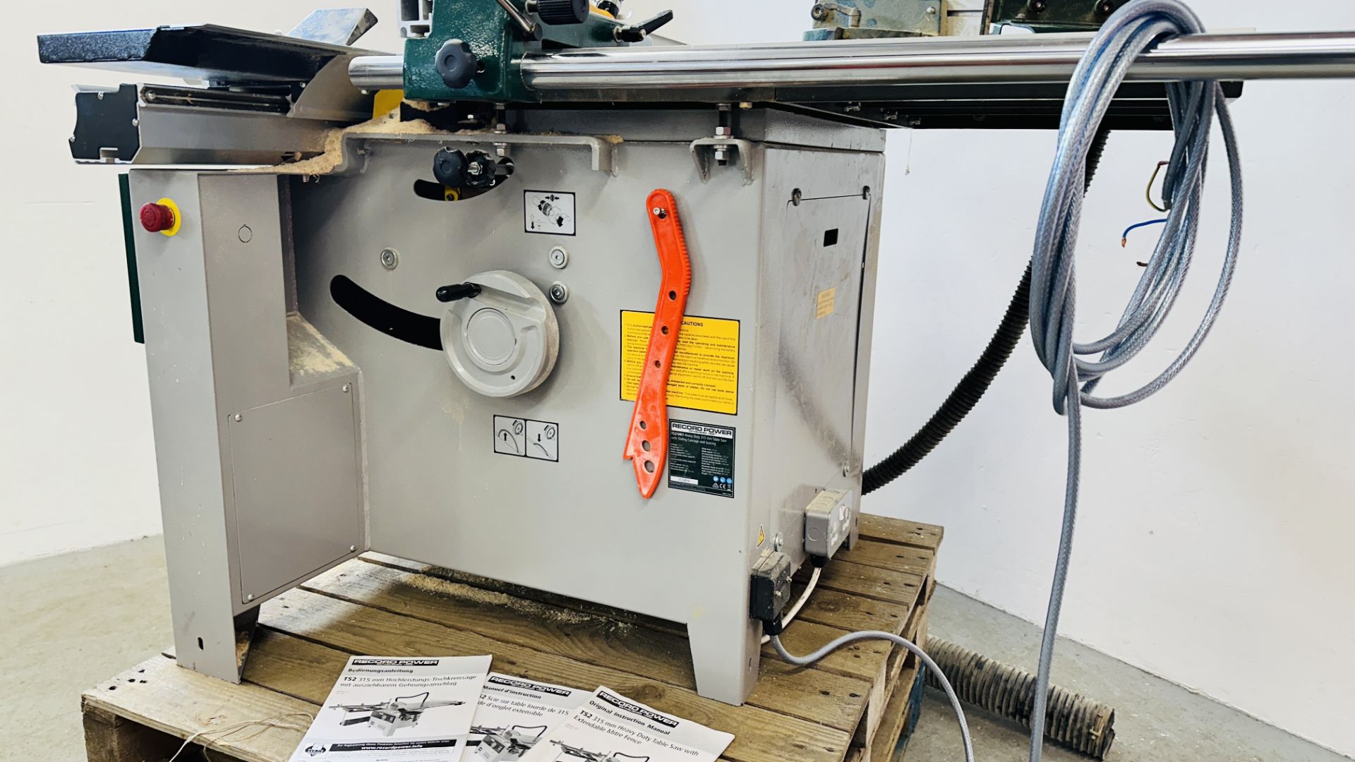 RECORD POWER TS2 315MM HEAVY DUTY TABLE SAW WITH EXTENDABLE MITRE FENCE - SOLD AS SEEN. - Image 7 of 19