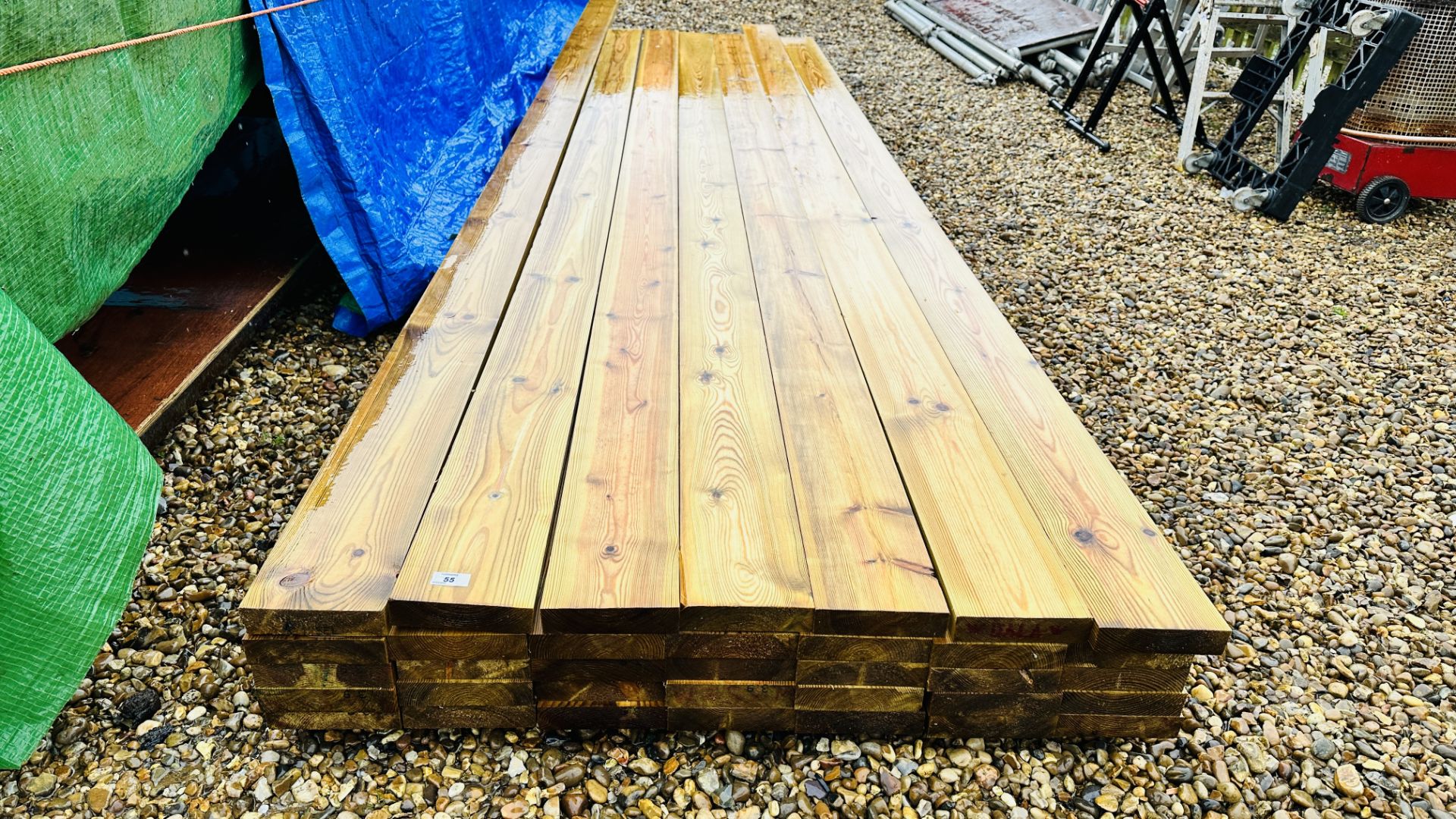 33 X 3.9M LENGTHS 145MM X 35MM PLANED TANALISED TIMBER. THIS LOT IS SUBJECT TO VAT ON HAMMER PRICE.