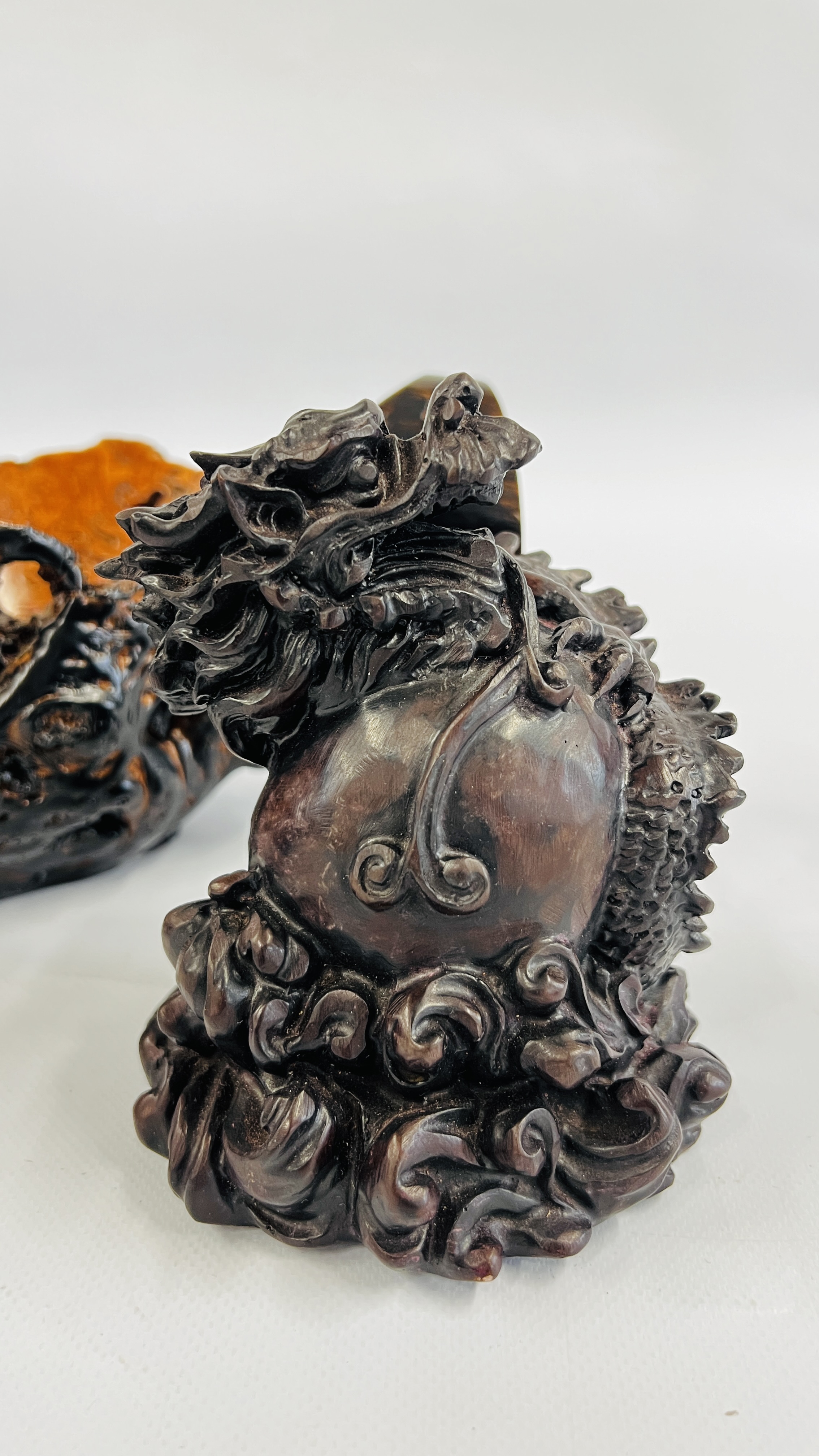 AN UNUSUAL KNARL WOOD BOWL WITH INSCRIPTION TO BASE TASMANIA AUSTRALIA AND A PAIR OF WELL DETAILED - Image 5 of 10