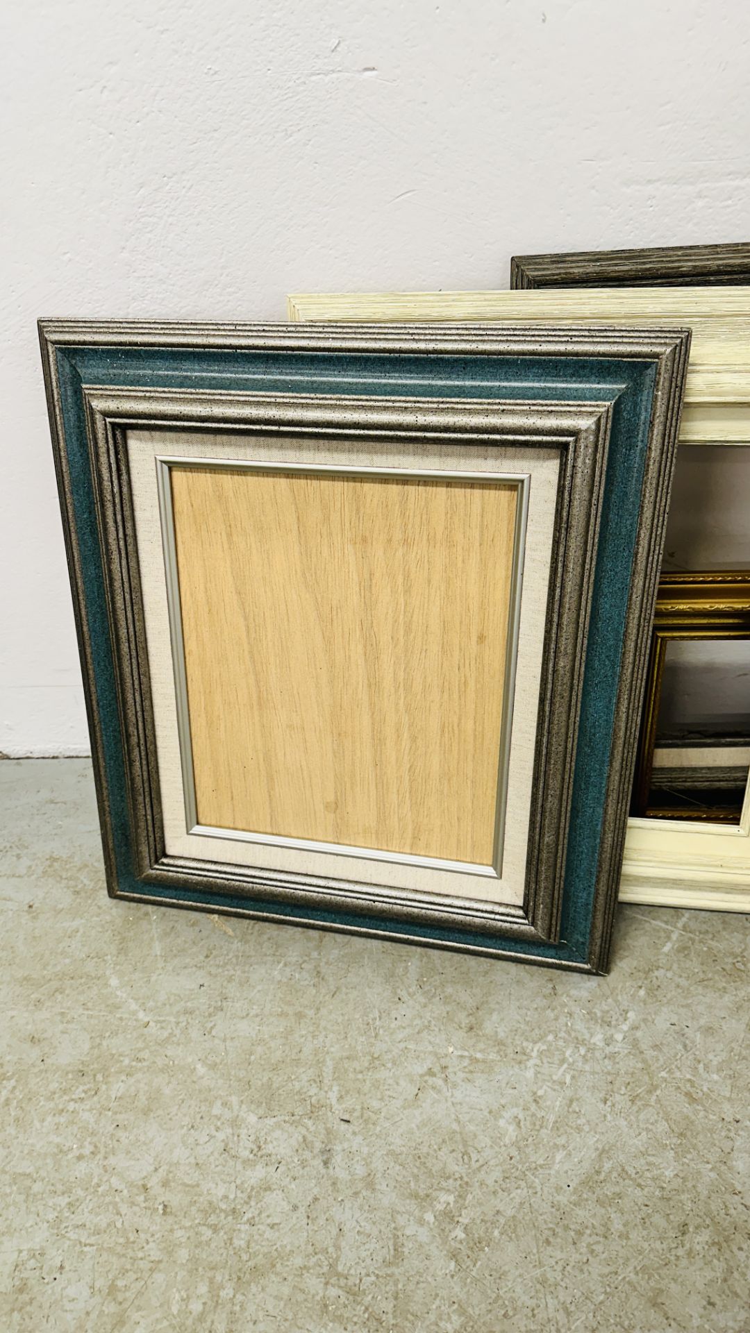 11 PICTURES AND PICTURE FRAMES AVERAGE SIZE, W 49CM X H 44CM. - Image 6 of 7