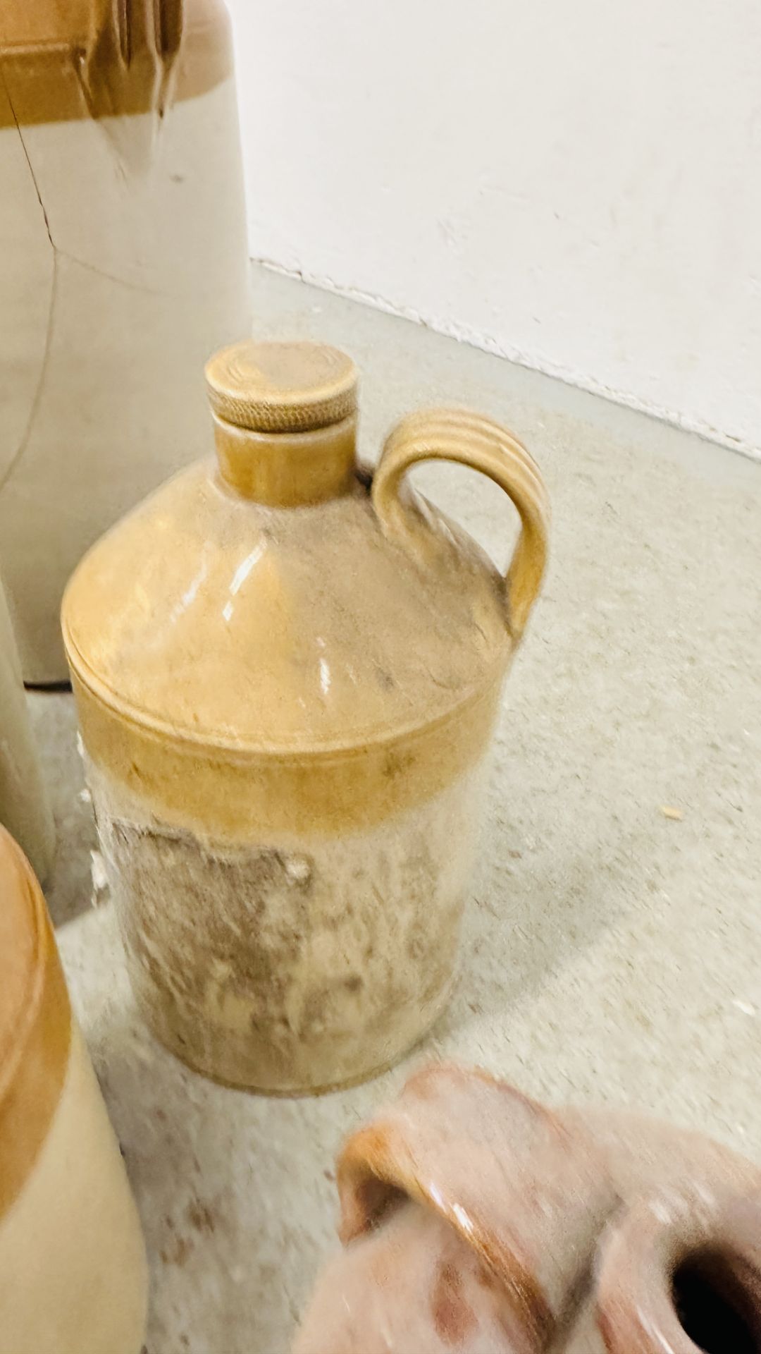 11 X ANTIQUE STONE WARE FLAGON'S AND STORAGE JARS INCLUDING JAMES CHAPMAN NORTH WALSHAM, - Image 10 of 12