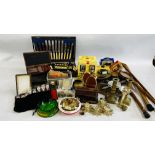 A BOX OF ASSORTED COLLECTIBLES TO INCLUDE BOXED FLATWARE, SEWING ACCESSORIES AND COTTON REELS,
