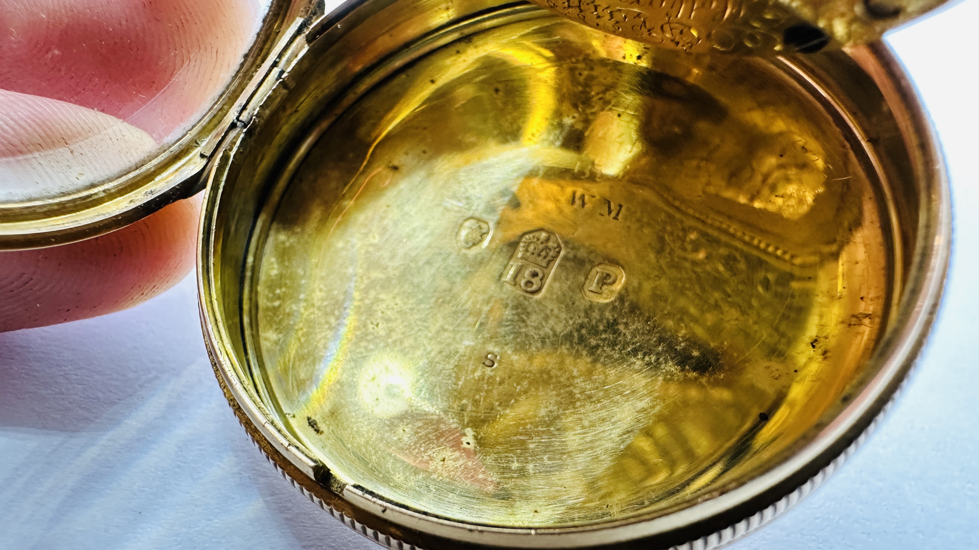 AN ANTIQUE 18CT GOLD CASED GENTS POCKET WATCH FUSSEE VERGE MOVEMENT INSCRIBED PAINGER? HOLBORN HILL - Image 22 of 33