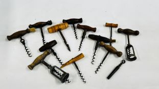 A COLLECTION OF 13 VINTAGE CORKSCREWS TO INCLUDE A HORN HANDLED EXAMPLE.