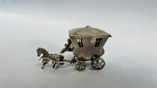 1894 IMPORT MARK SILVER GYPSY CARAVAN NOVELTY BOX, MAKER SAMUEL BOYEE LANDECK - L 9CM X H 4.7CM.